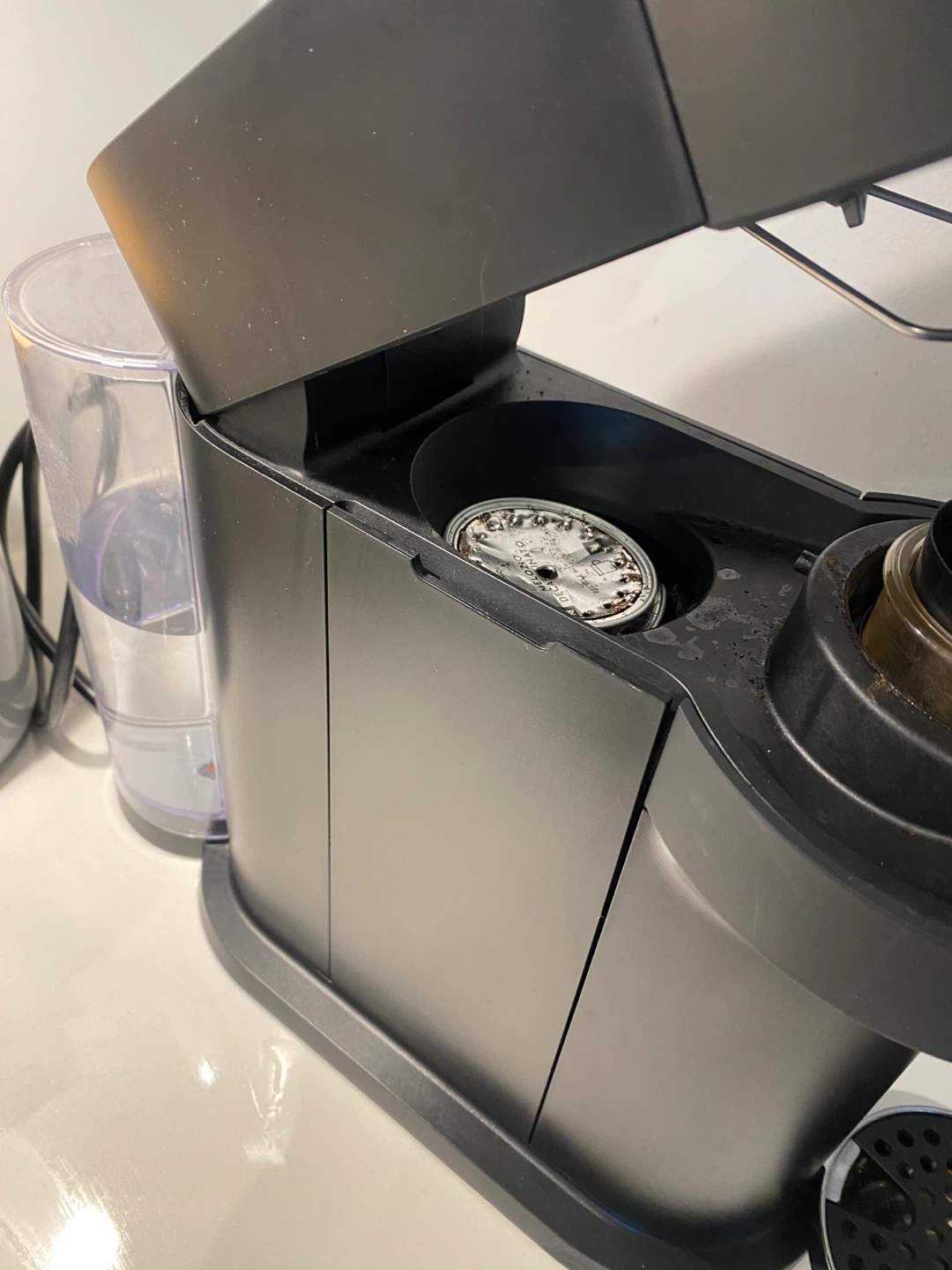 Nespresso VertuoPlus Coffee Machine - Black - photo 5