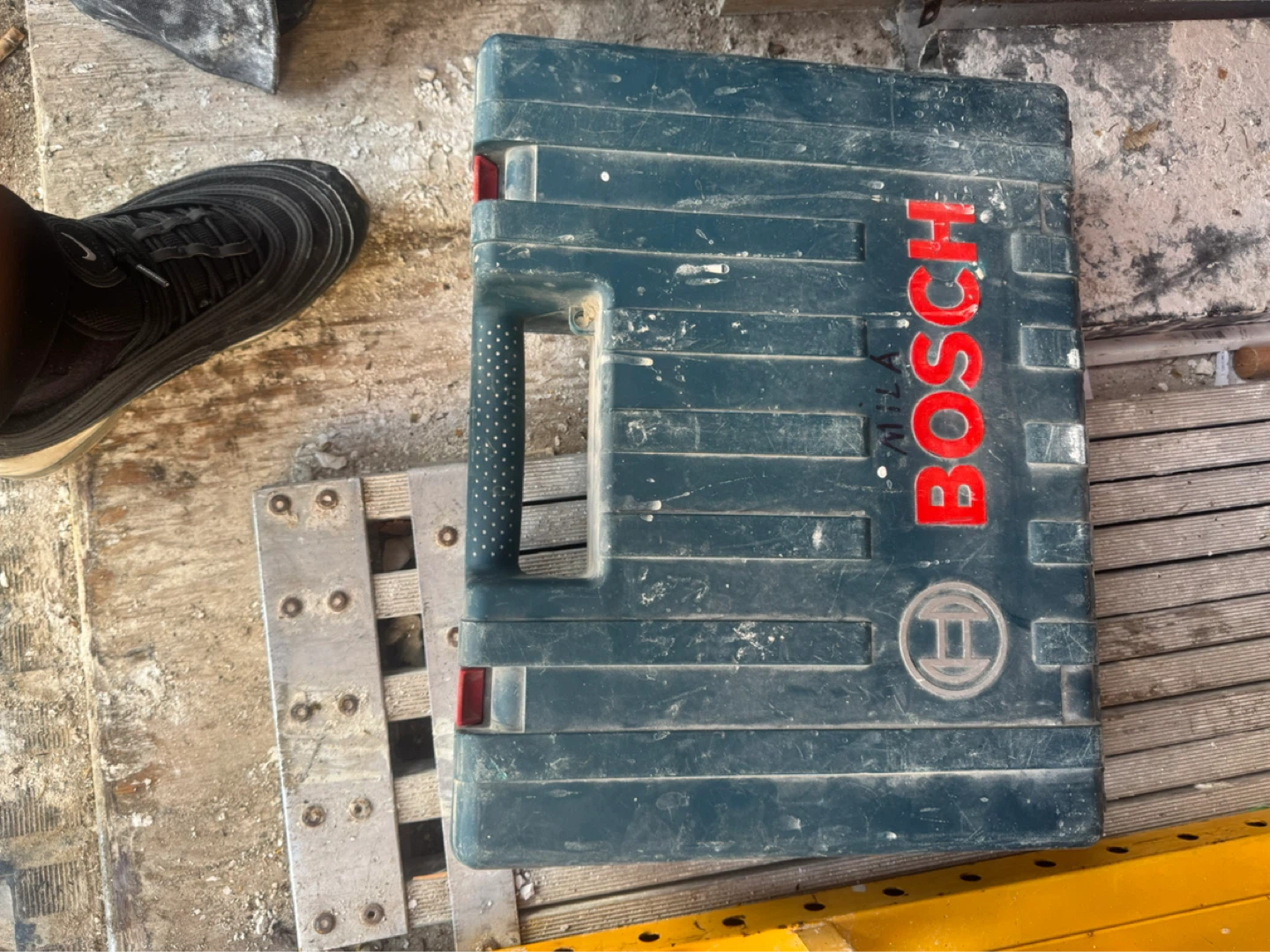 Bosch Hammer Drill with Case and Bits - photo 2