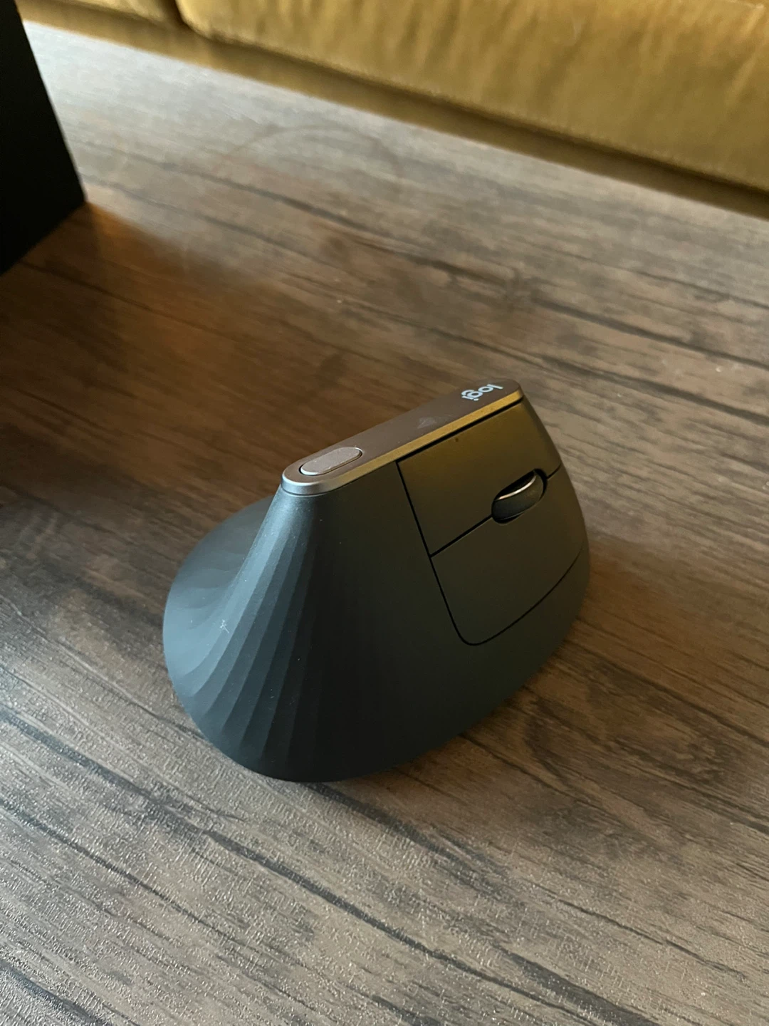 Ergonomic mouse