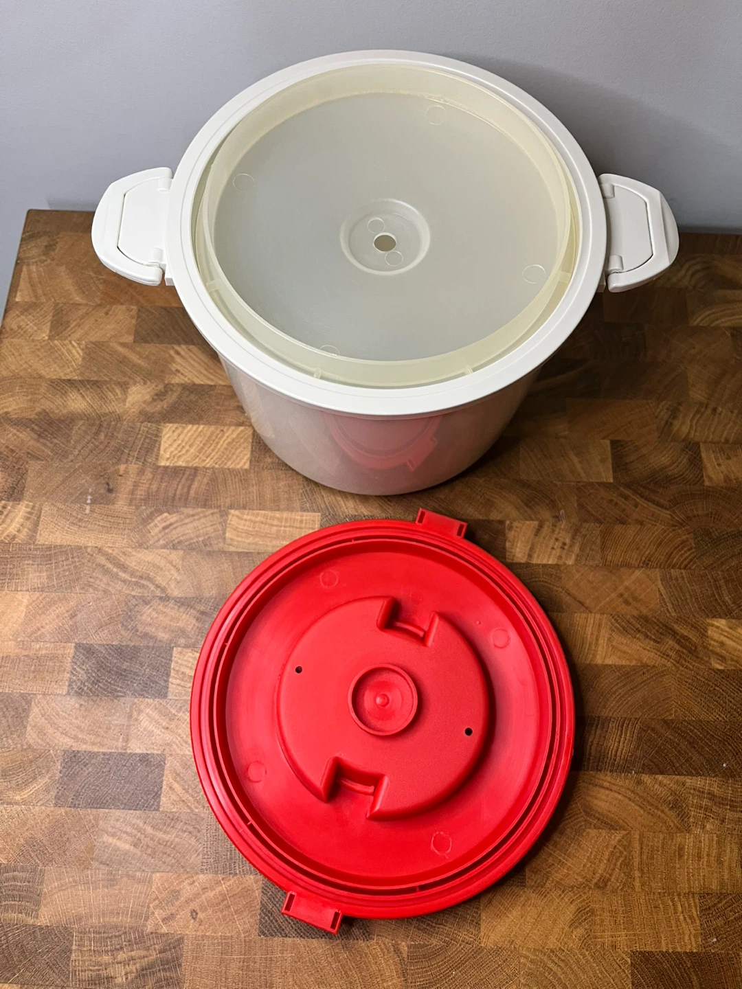 Tupperware Microwave Rice Cooker - photo 3
