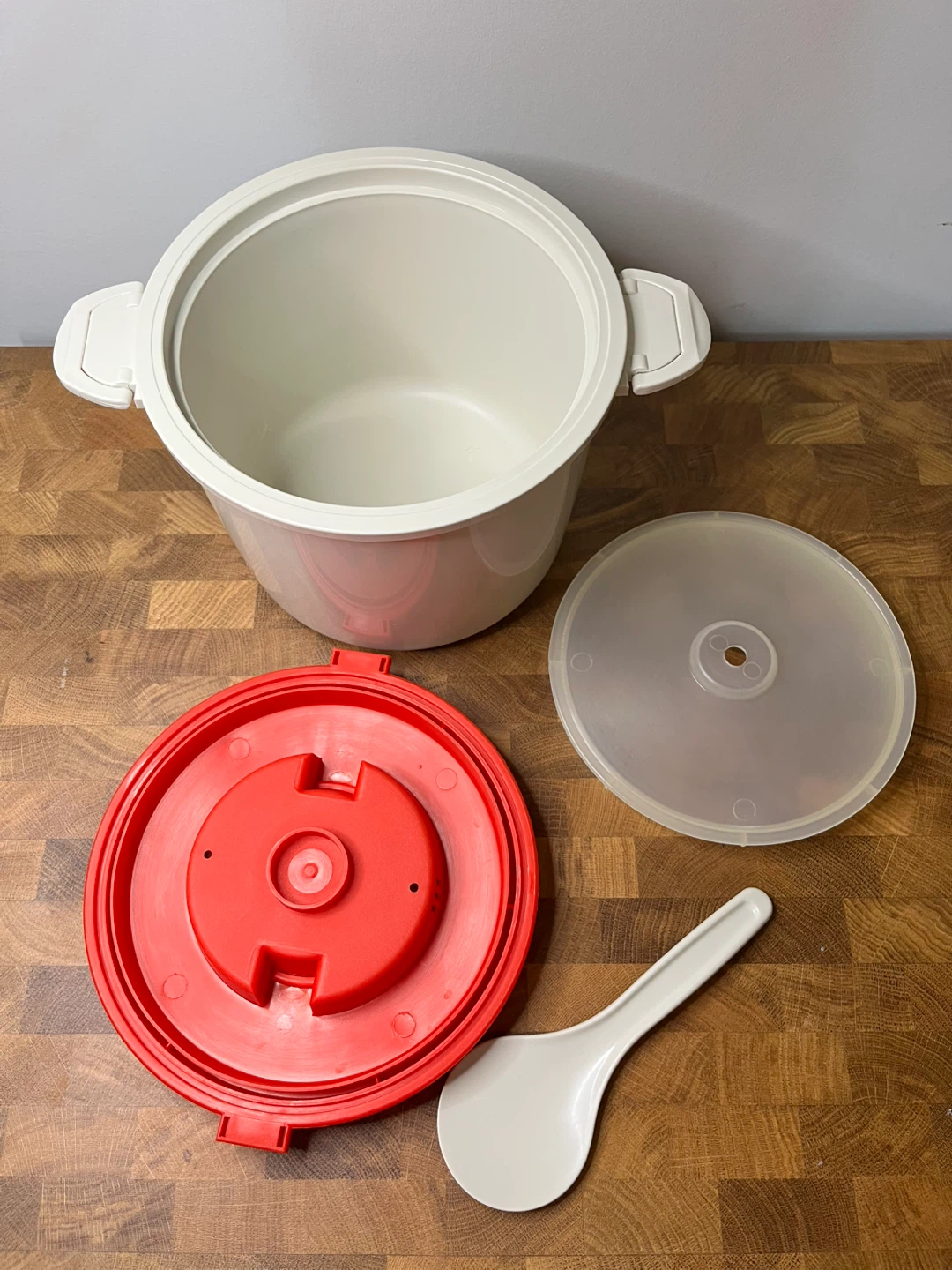 Tupperware Microwave Rice Cooker - photo 2