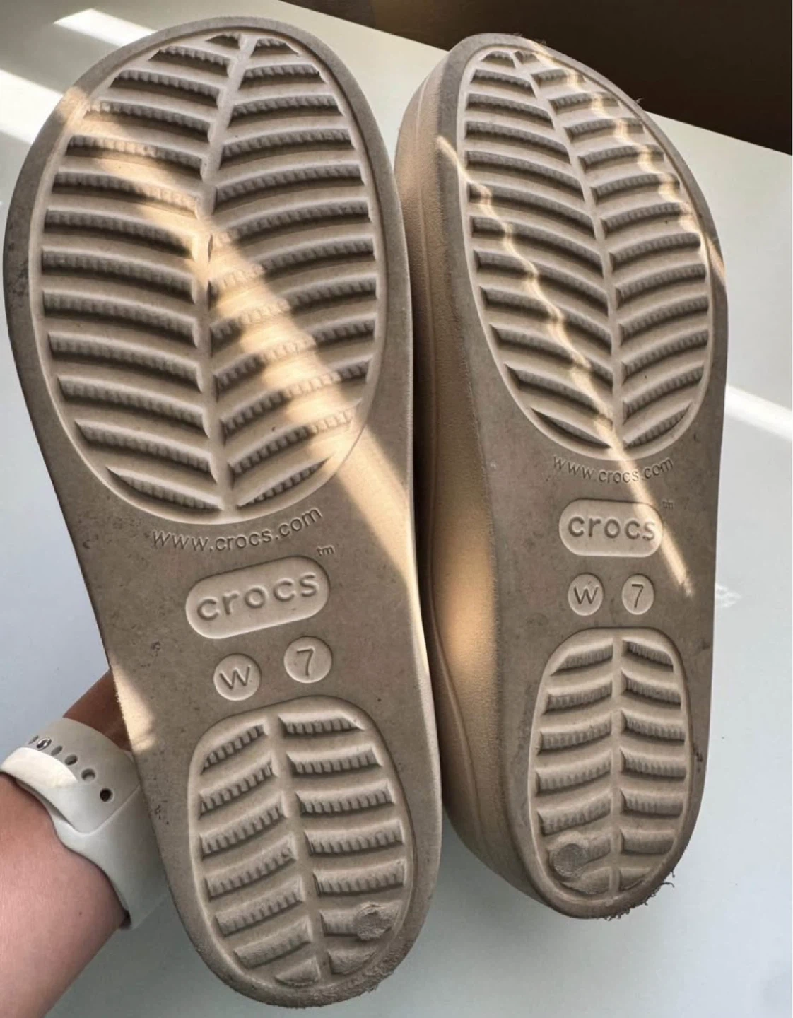 Crocs Women's Slide Sandals Size 7 Tan - photo 2