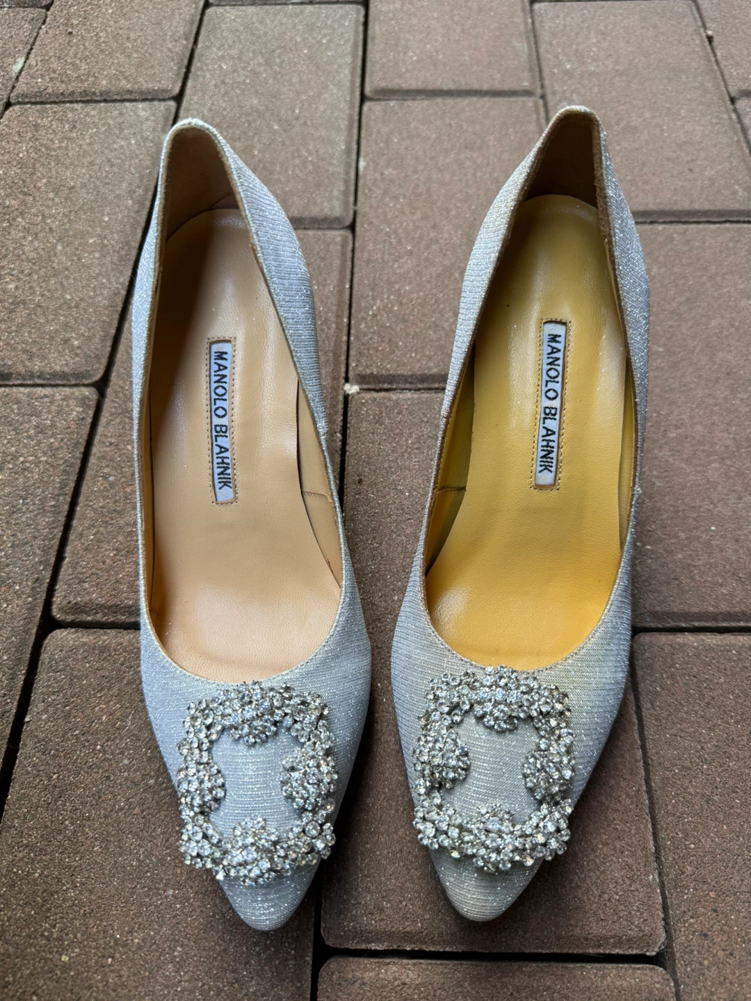 Manolo Blahnik Silver Glitter Heels Size 5-6 - photo 3