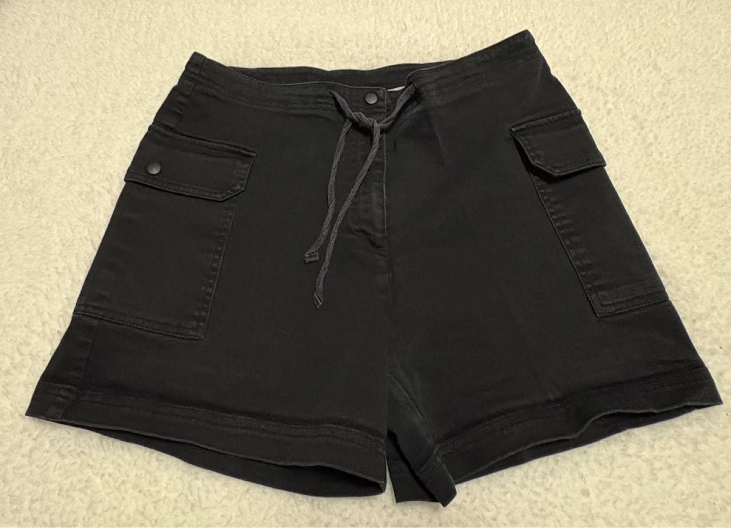 Cotton Ginny black cargo shorts size 11