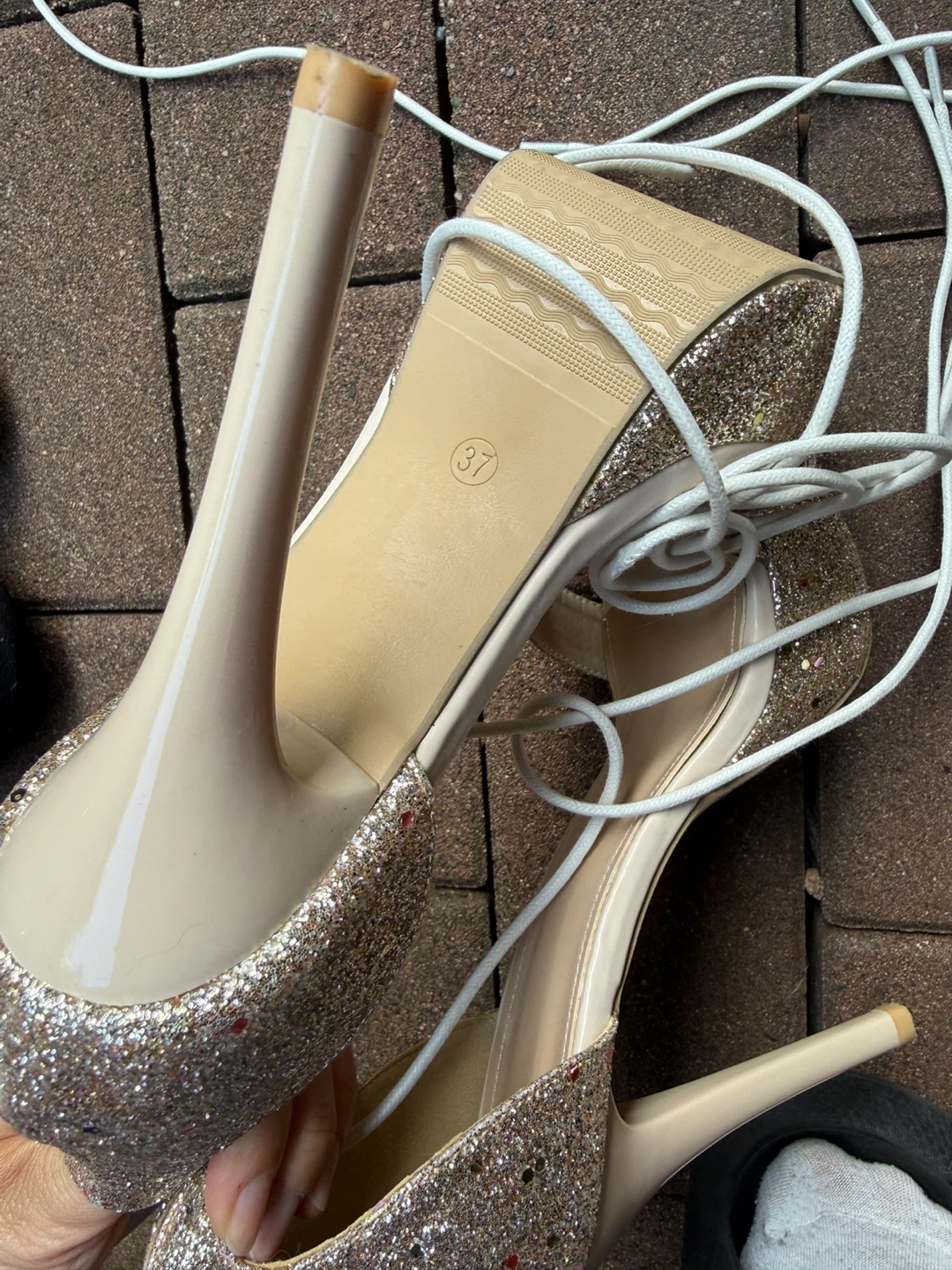 Women's Glitter Strappy Heels Size 7 - photo 2