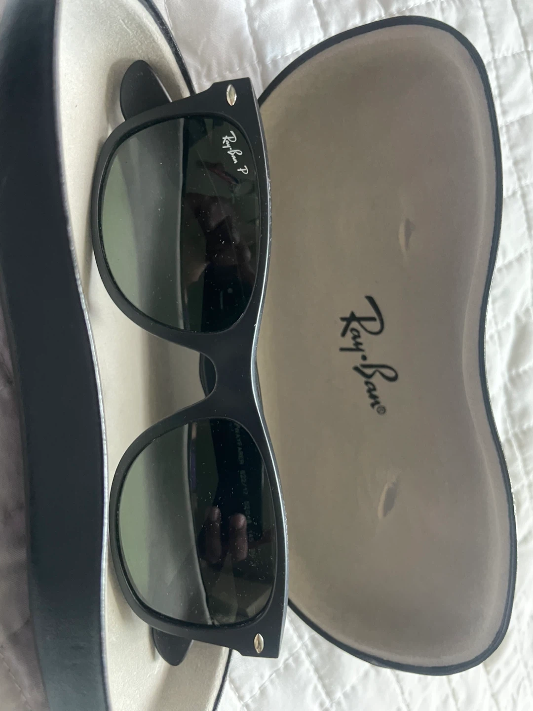 Ray-Ban Wayfarer Polarized Sunglasses