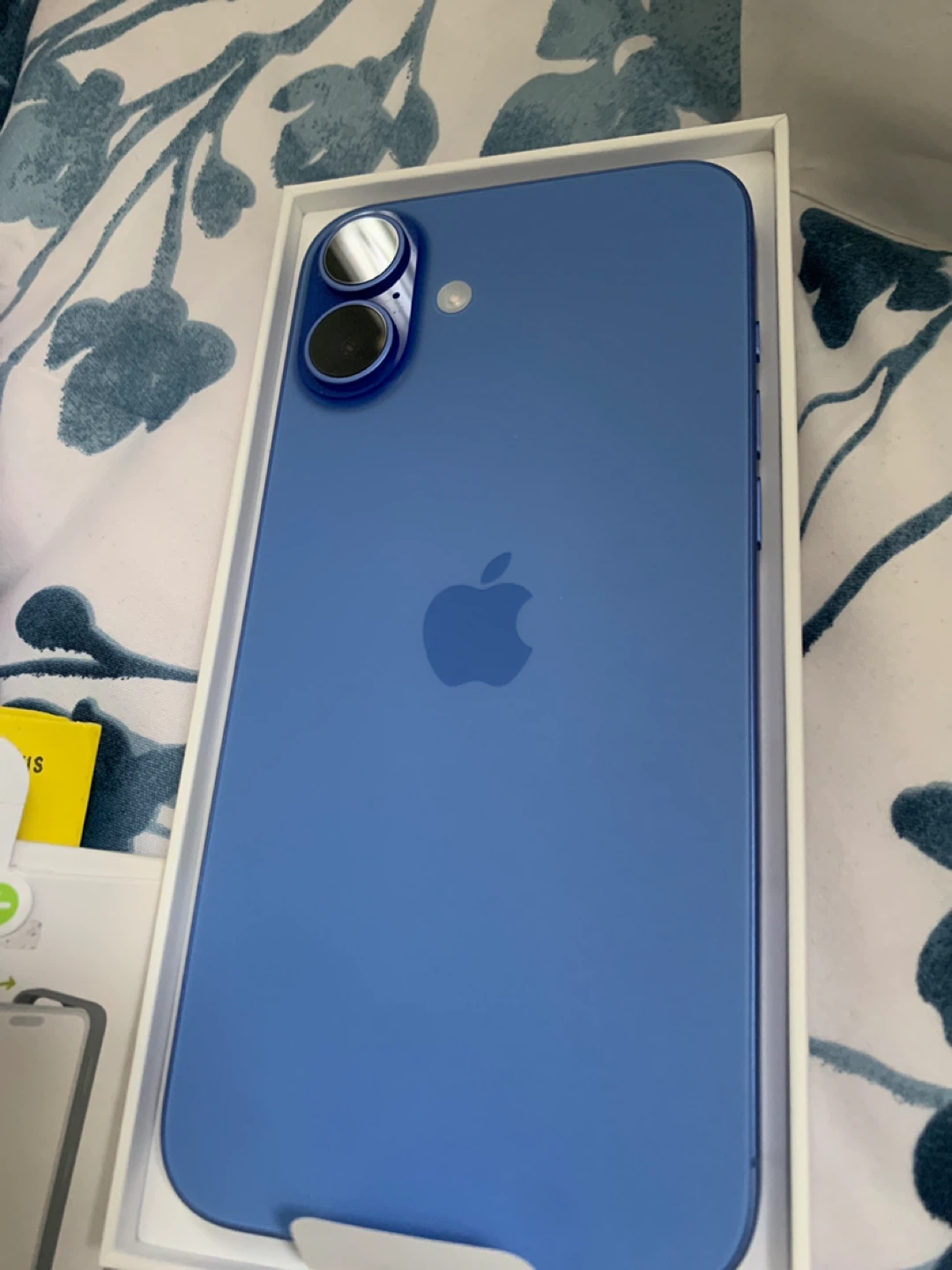 Apple iPhone 16 Plus Silicone Case - photo 4