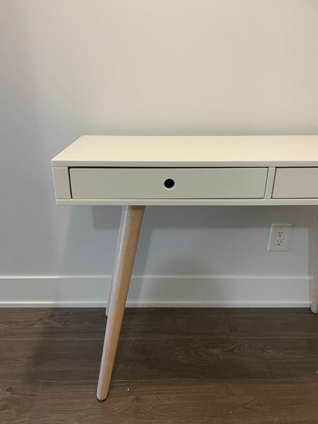 Structube Console Table - photo 2