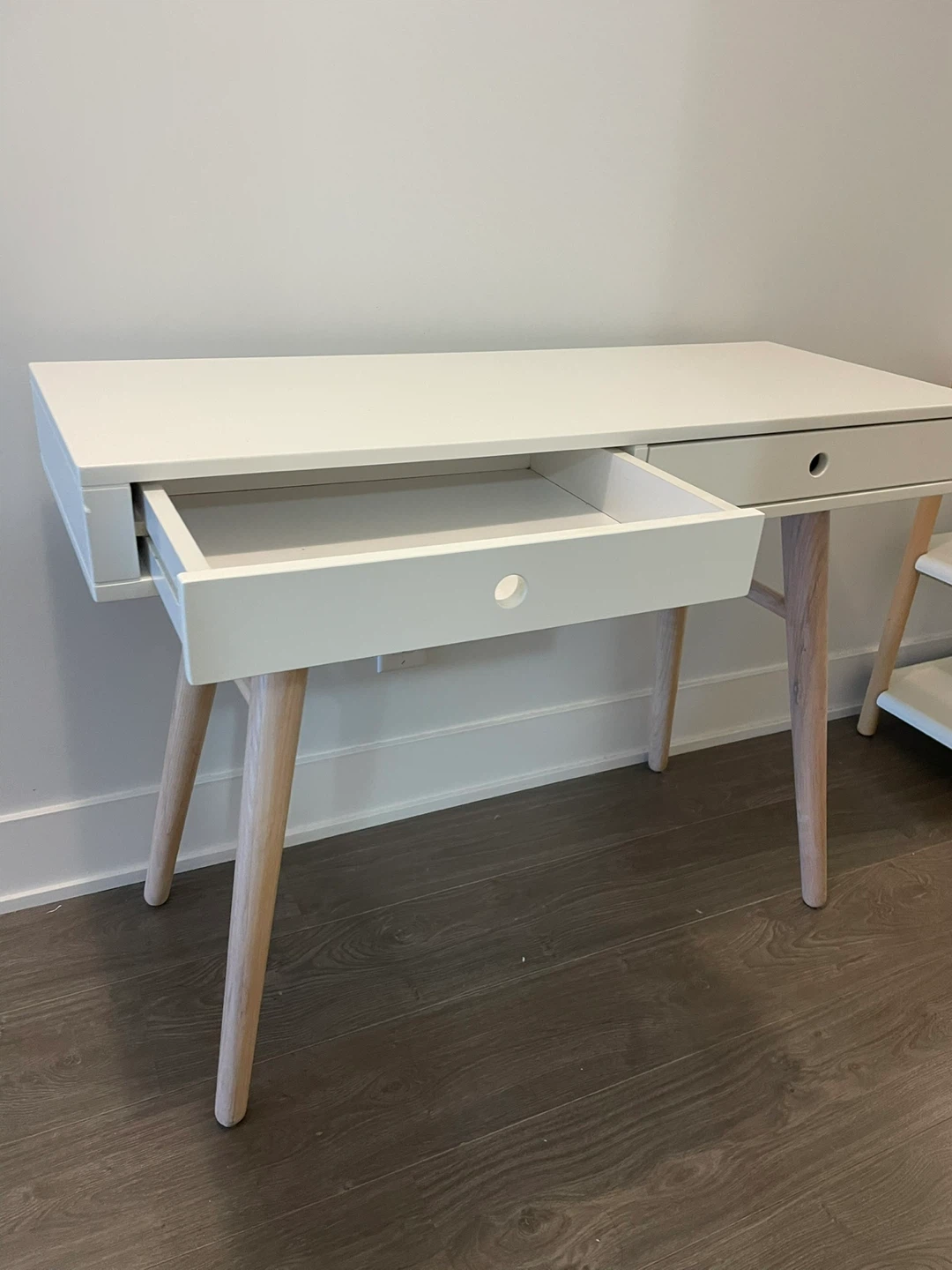 Structube Console Table - photo 5