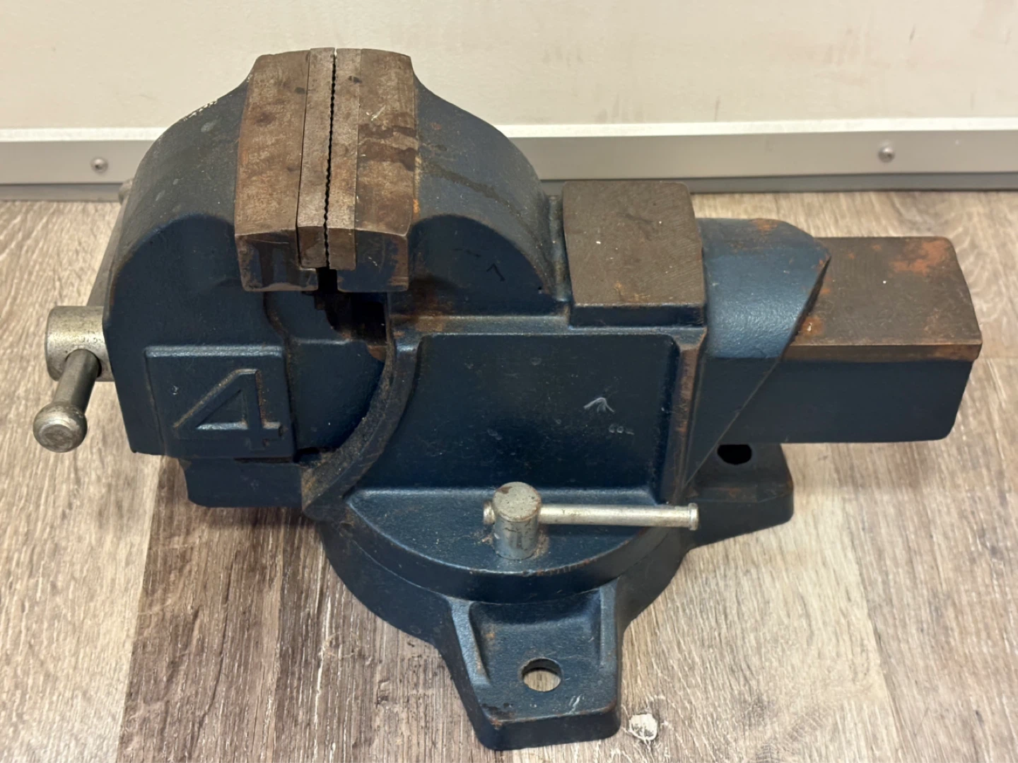 Heavy Duty Bench Vise