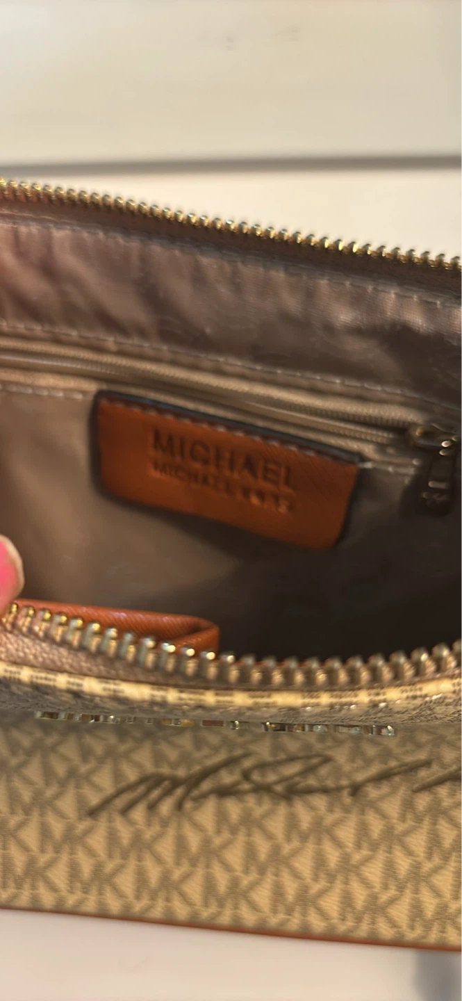 Michael Kors Monogram Shoulder Bag - photo 5