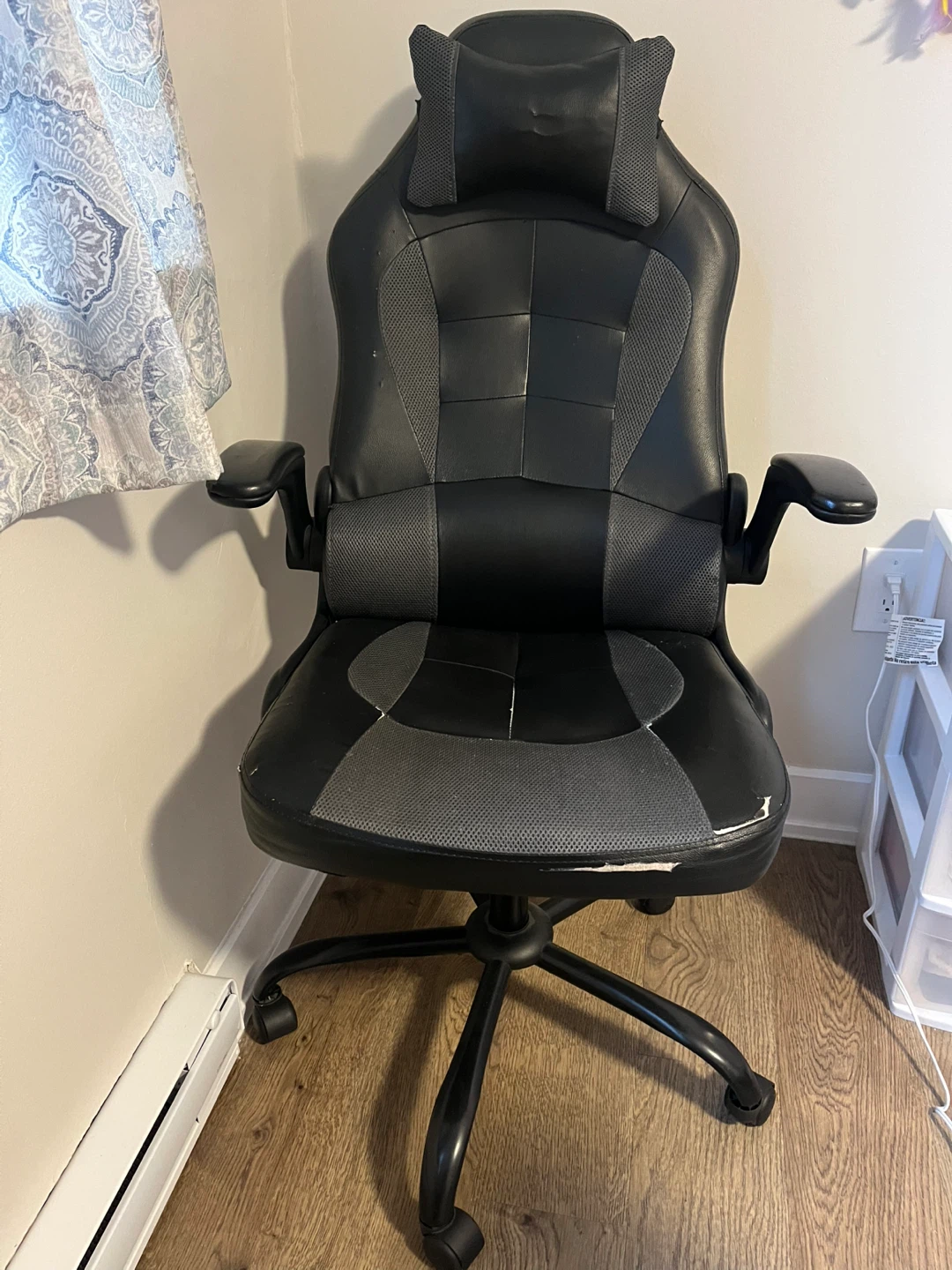 Black Gaming Chair