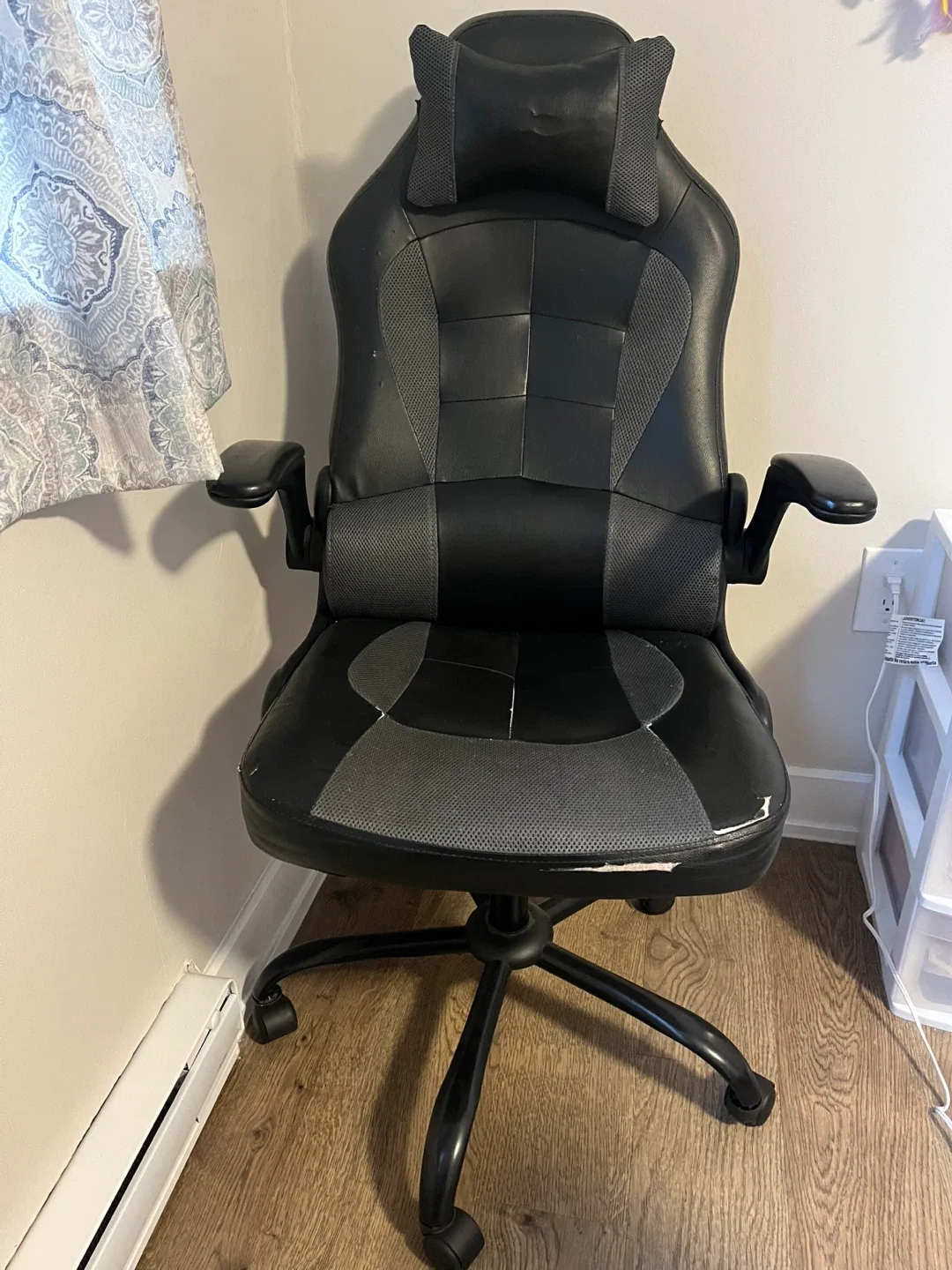 Black Gaming Chair