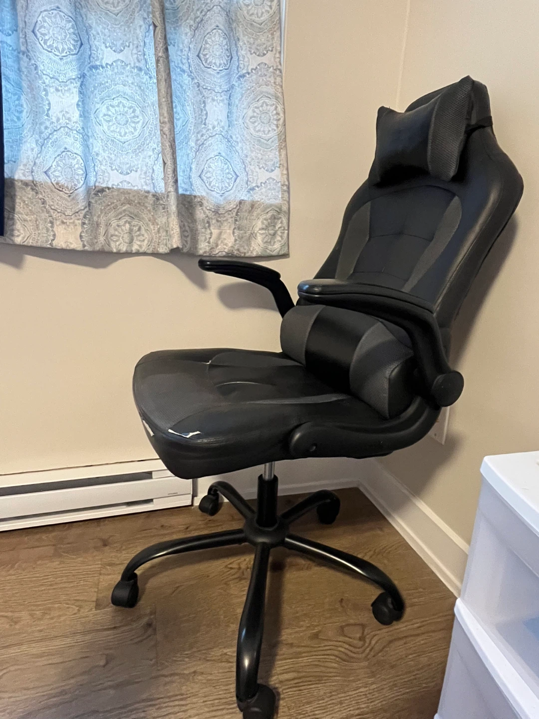 Black Gaming Chair - photo 3