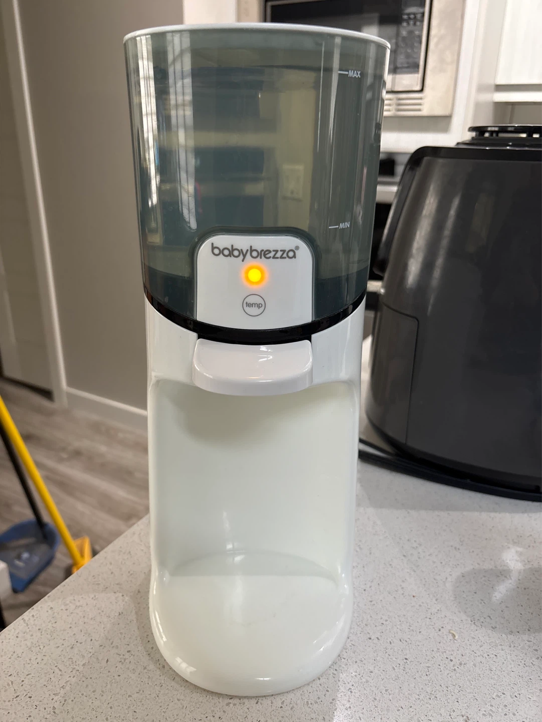 Baby Brezza Water Warmer - photo 2