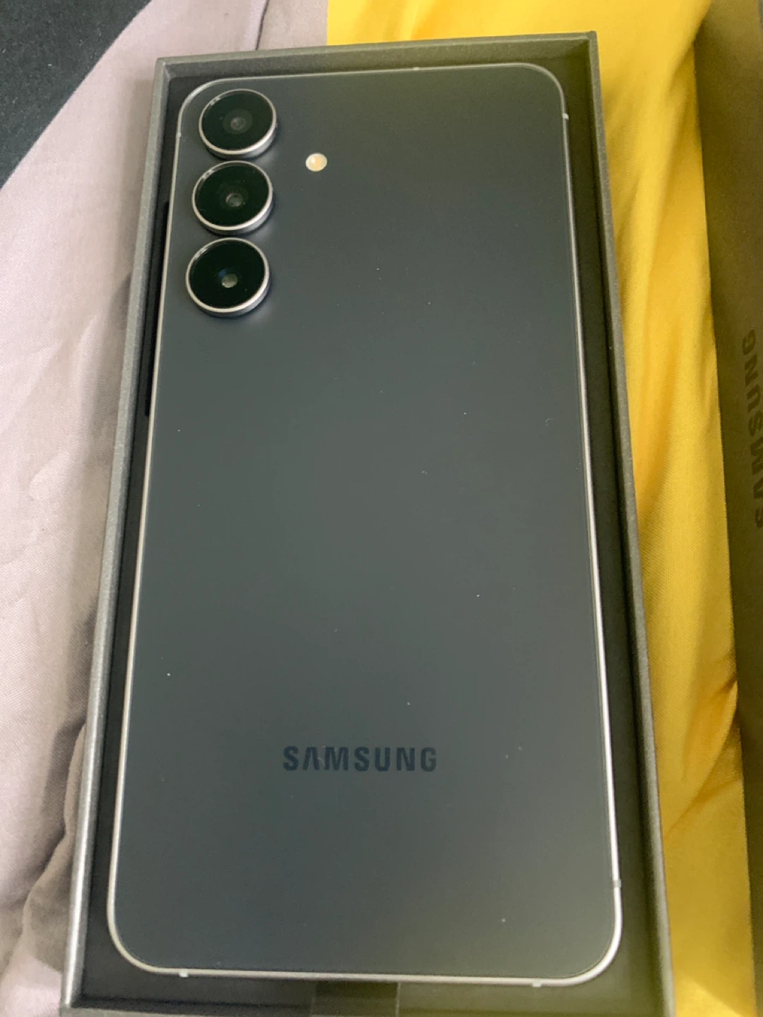 Samsung Galaxy S23 FE Smartphone