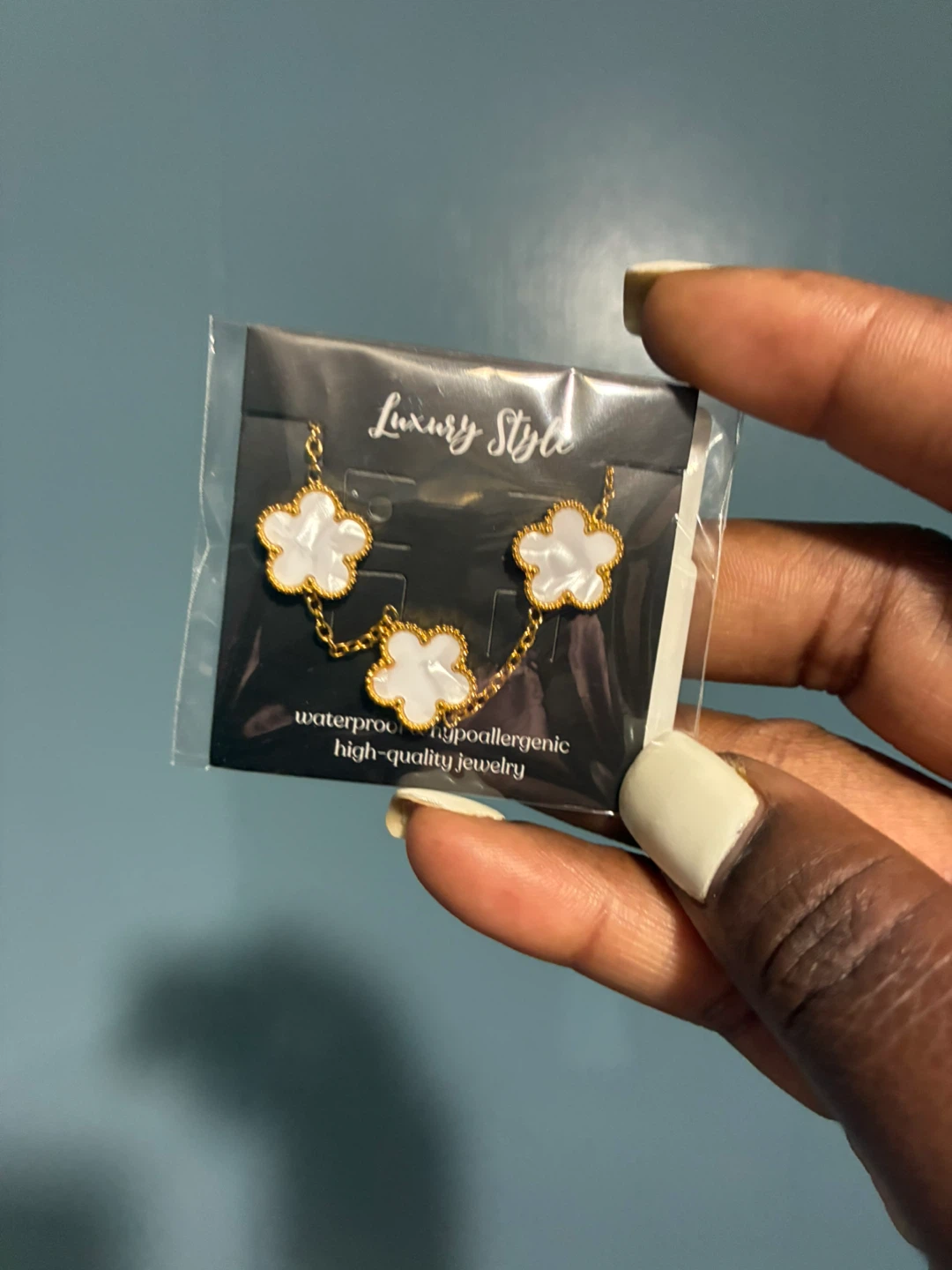 Luxury Style Flower Necklace and Earrings Set