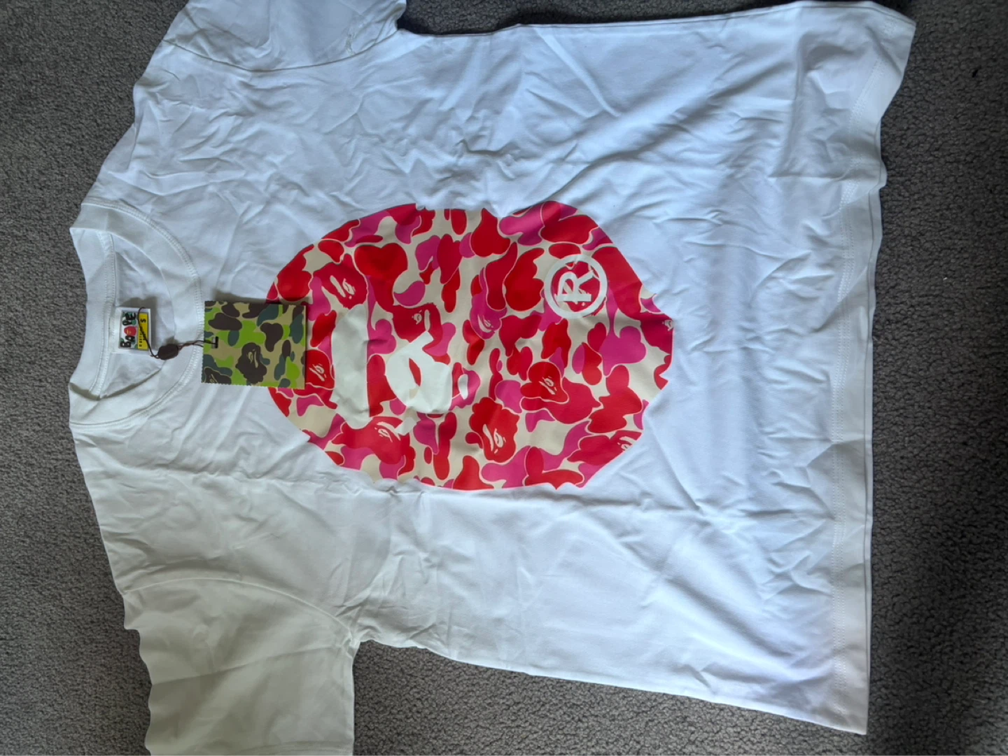 A Bathing Ape T-Shirt - White/Pink Camo Ape Head - photo 2