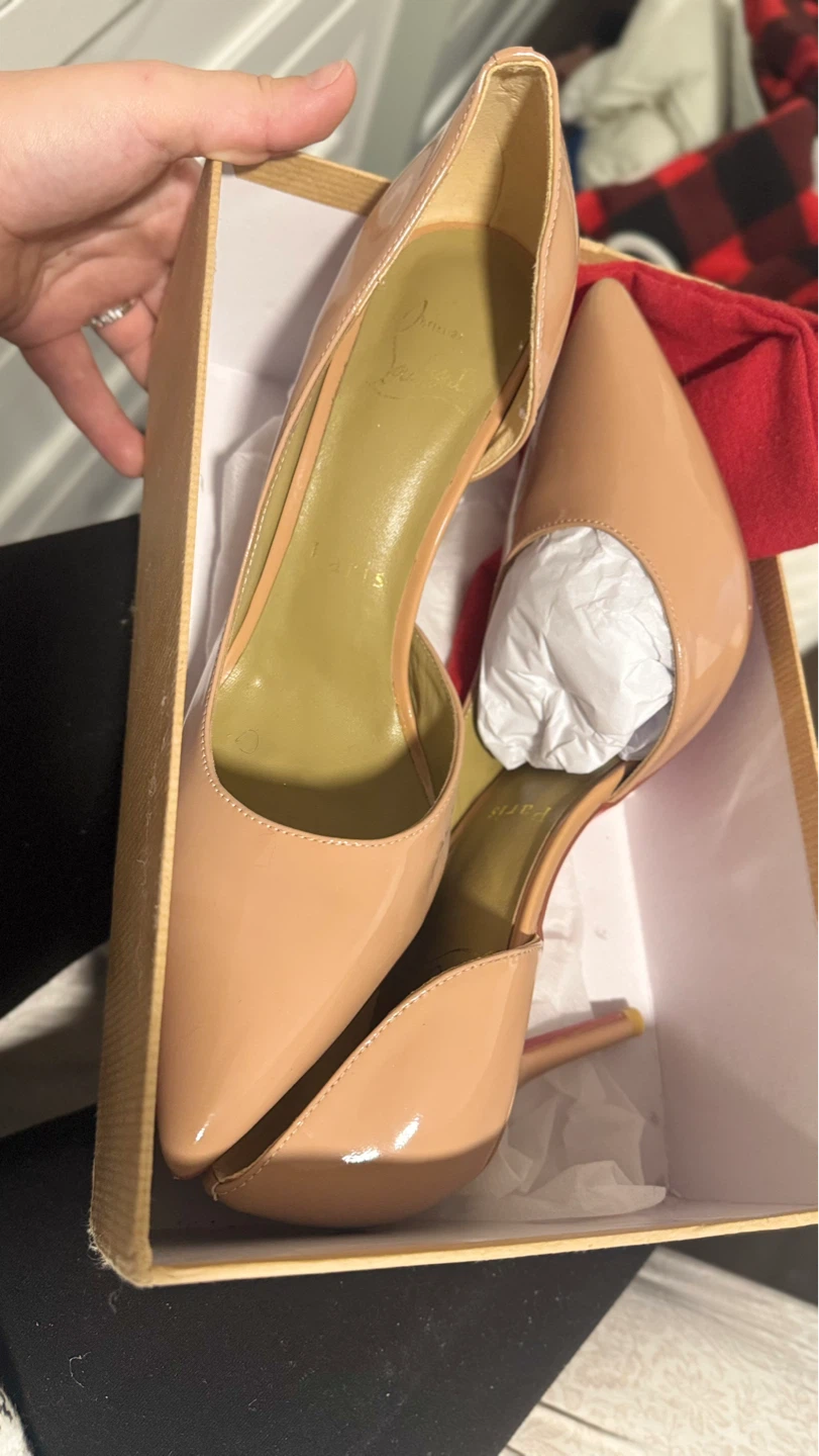 Christian Louboutin Patent Leather Heels Size 42 - photo 2