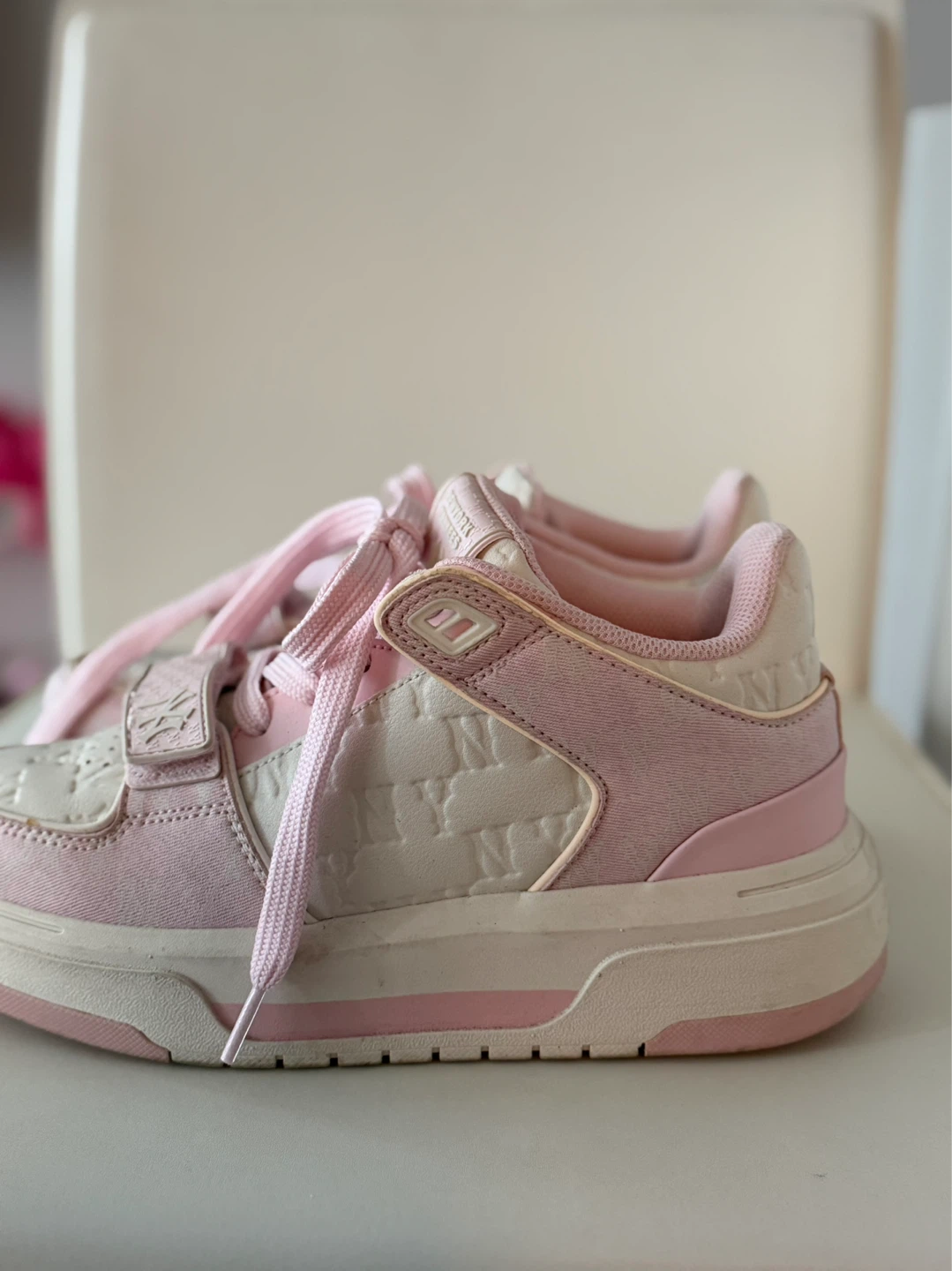 MLB New York Yankees Pink & White Sneakers - photo 2