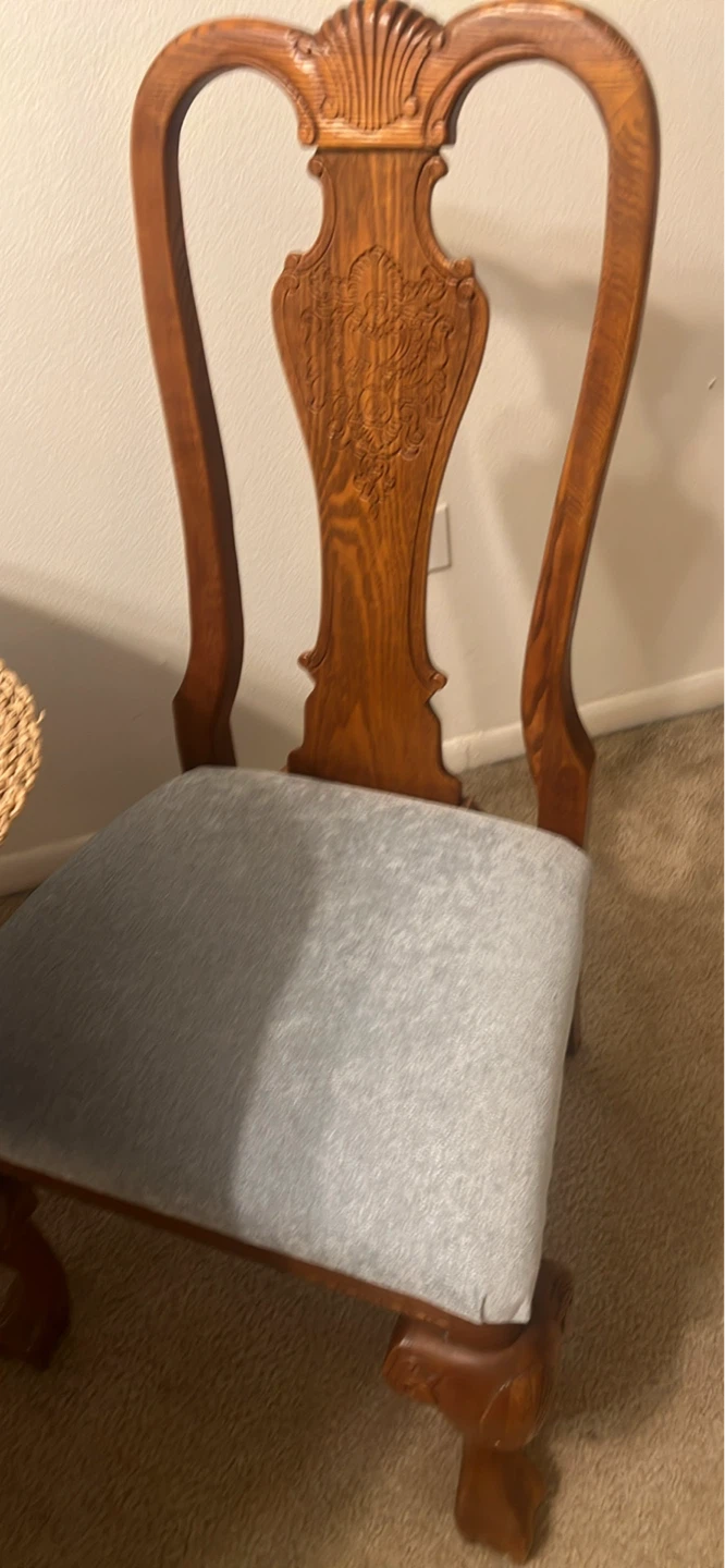 Round dinner table 2 chairs