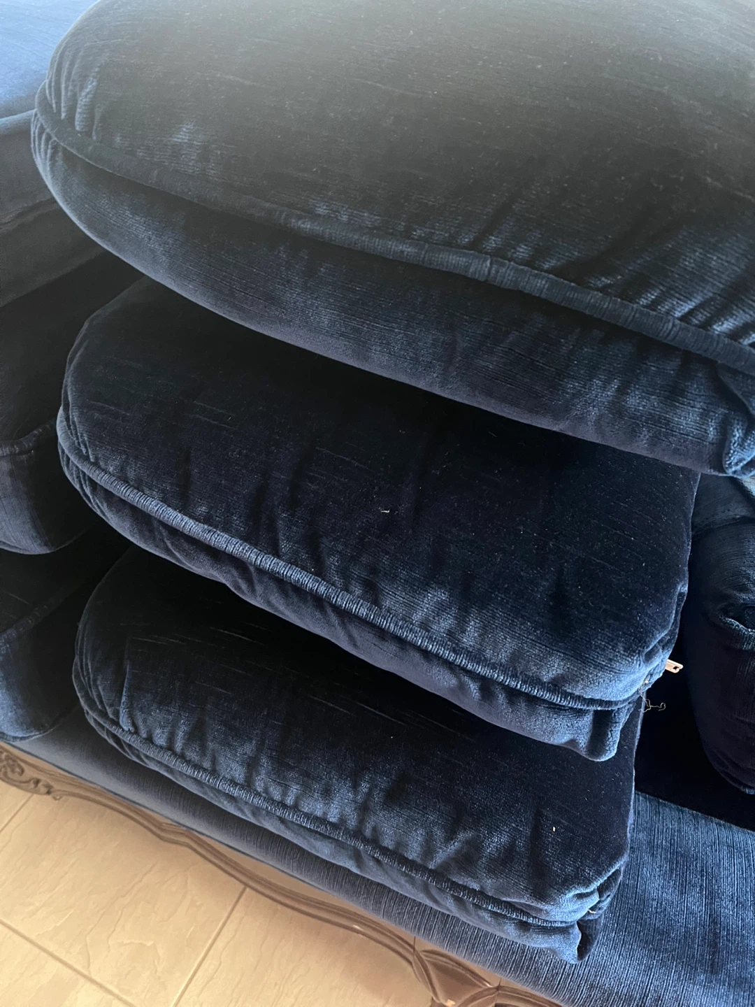 Beautiful Deep Blue Velvet Sofa - photo 4
