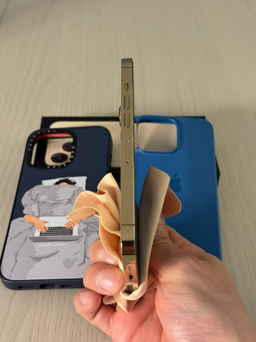 Mint iPhone 13 Pro 1TB (Gold) - photo 5