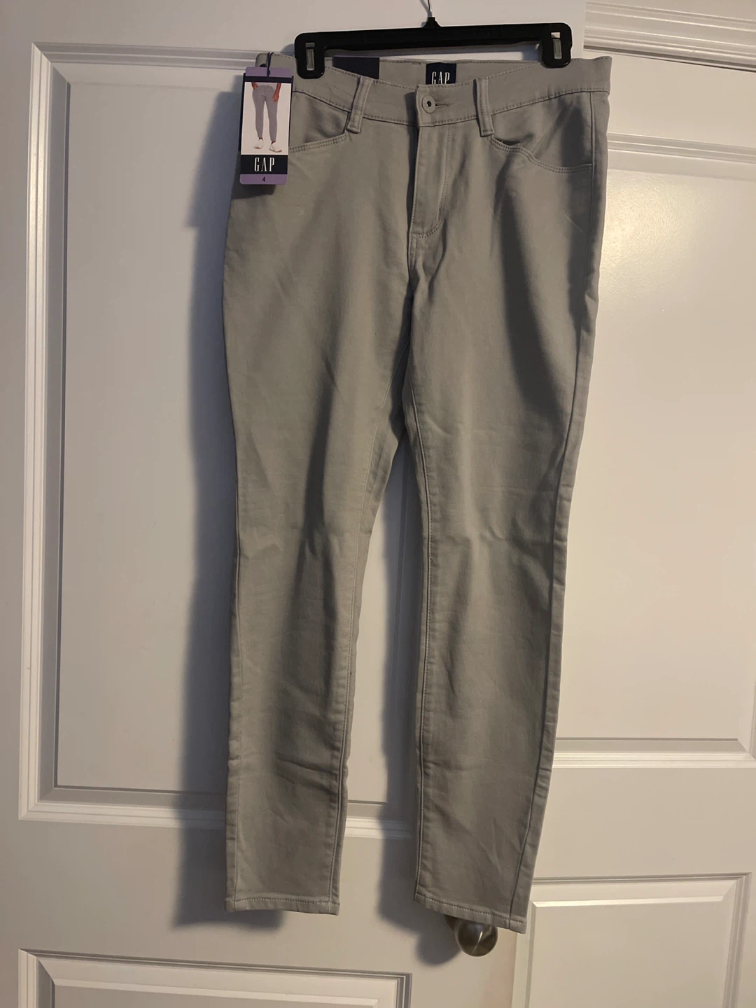 GAP Women's Grey Skinny Pants - Size 4