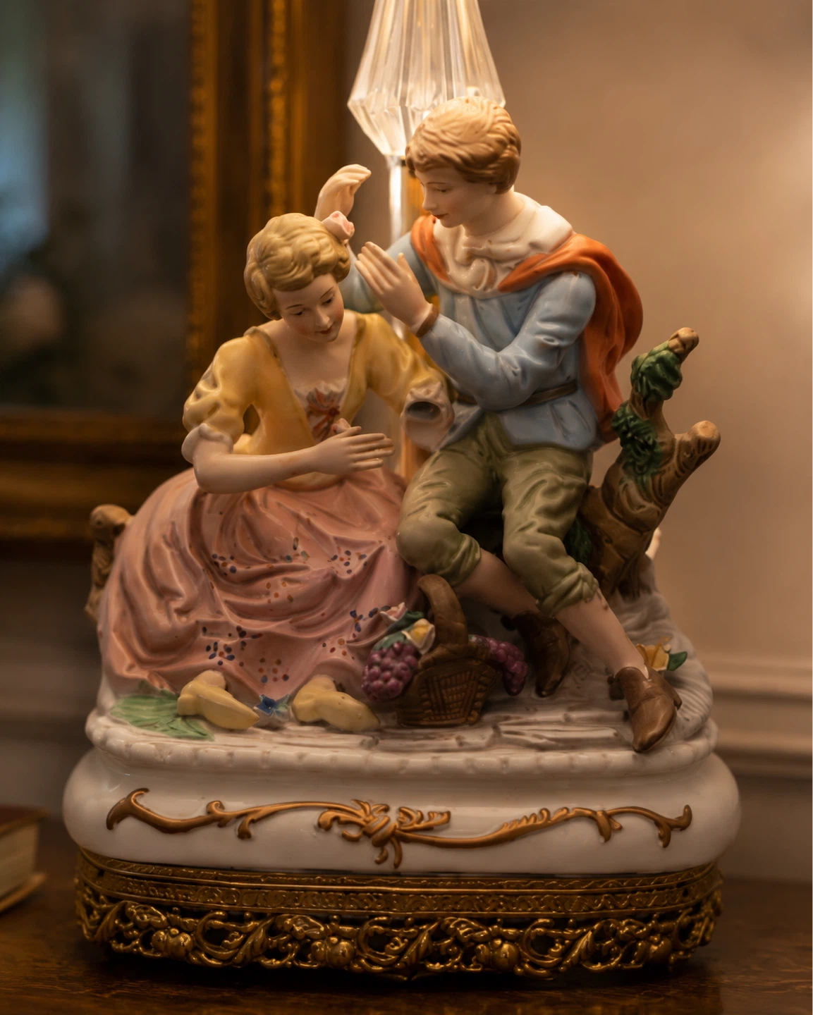 ✨ Vintage Romantic Porcelain Lamp ✨ - photo 2
