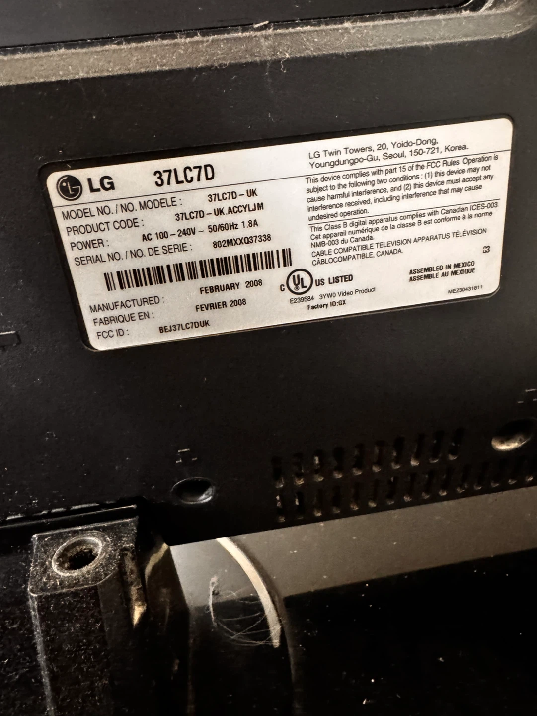 LG 37LC7D 37-inch LCD TV - photo 5