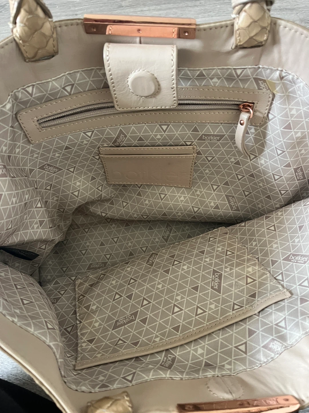 Botkier sneak Textured  genuine Leather Tote Bag - photo 3