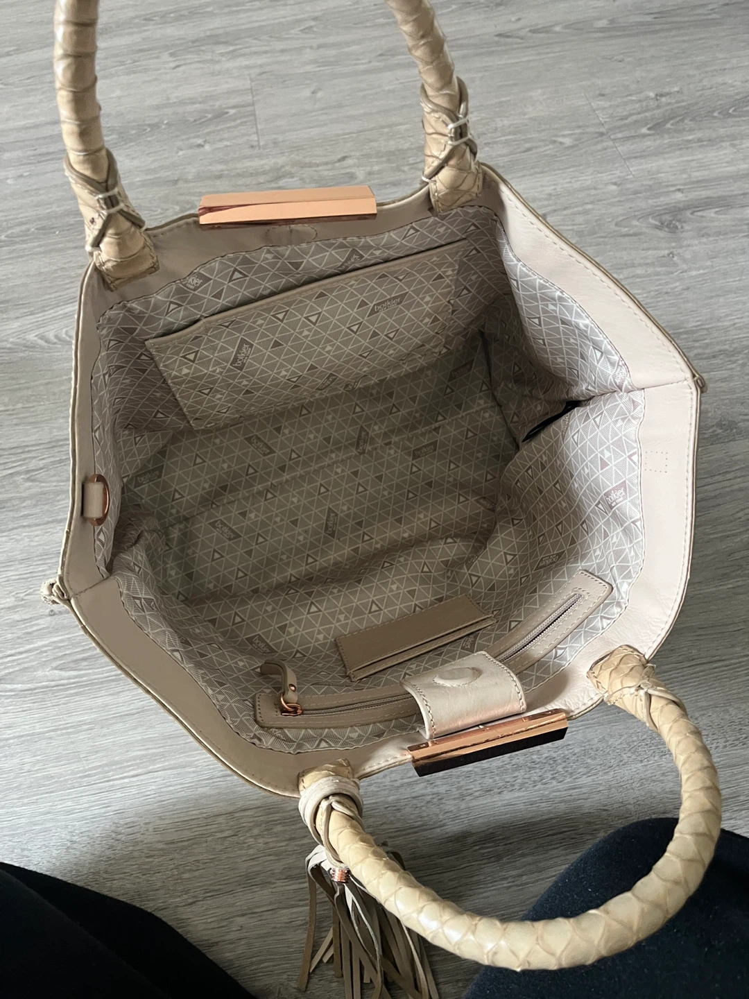 Botkier sneak Textured  genuine Leather Tote Bag - photo 2