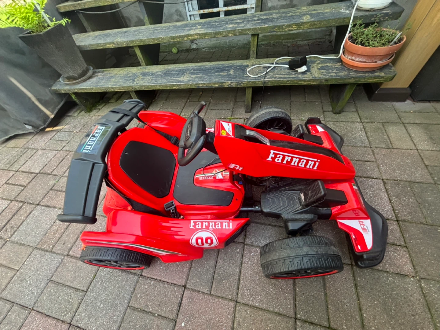 Children’s ride on toy