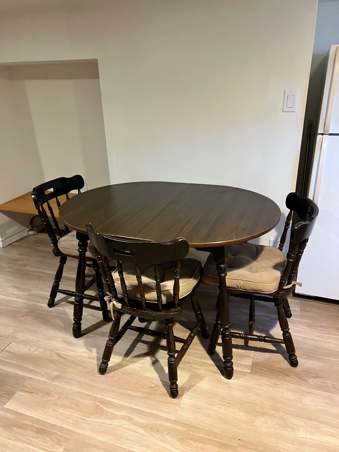 Drop Leaf Dining Table Set with 4 Chairs