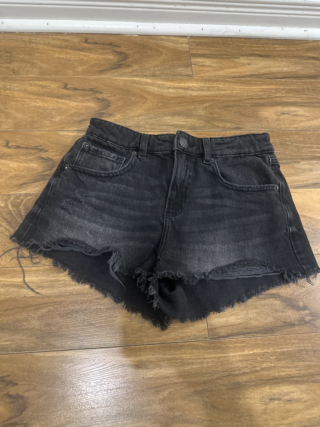 selling my garage festival black Jean shorts