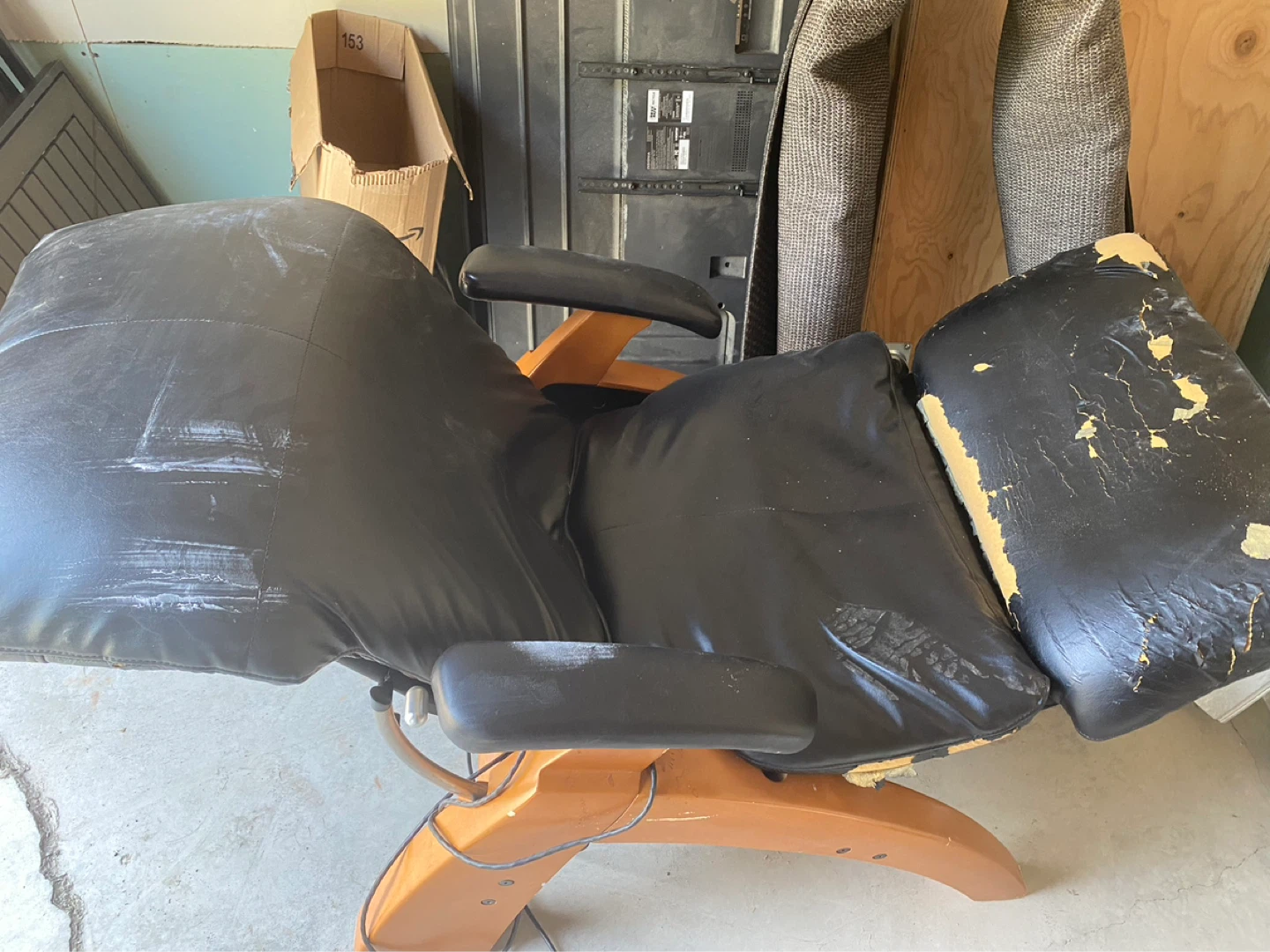 Chair - photo 2