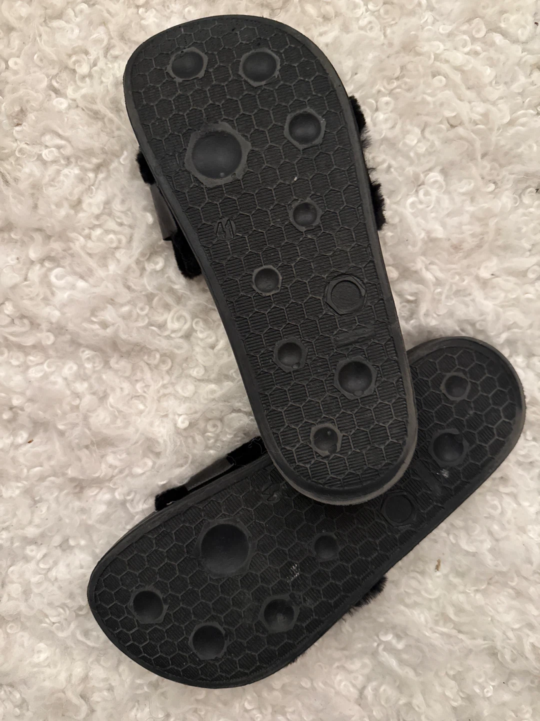 Balenciaga Black Fur Slides - Size 41 - photo 3