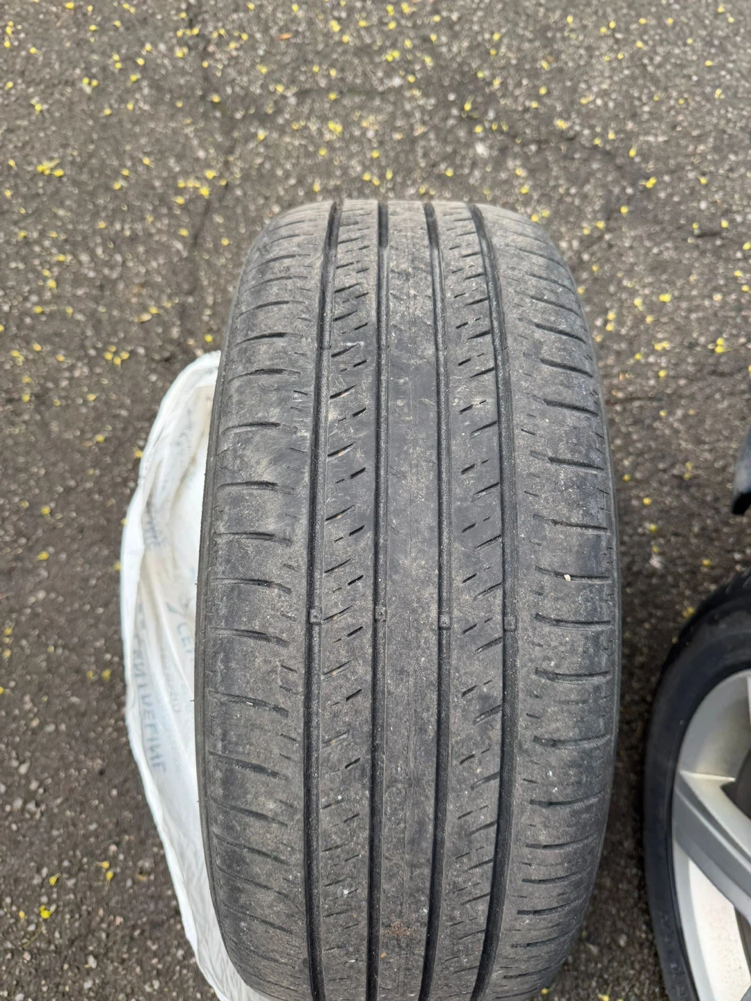 Hankook Kinergy GT 205/55R16 Tire - photo 2