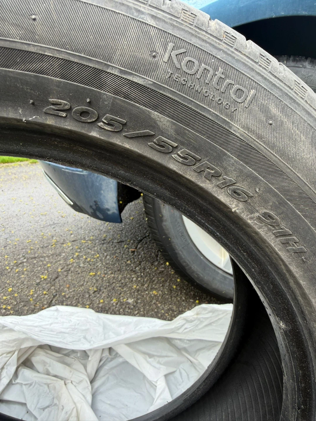 Hankook Kinergy GT 205/55R16 Tire - photo 3