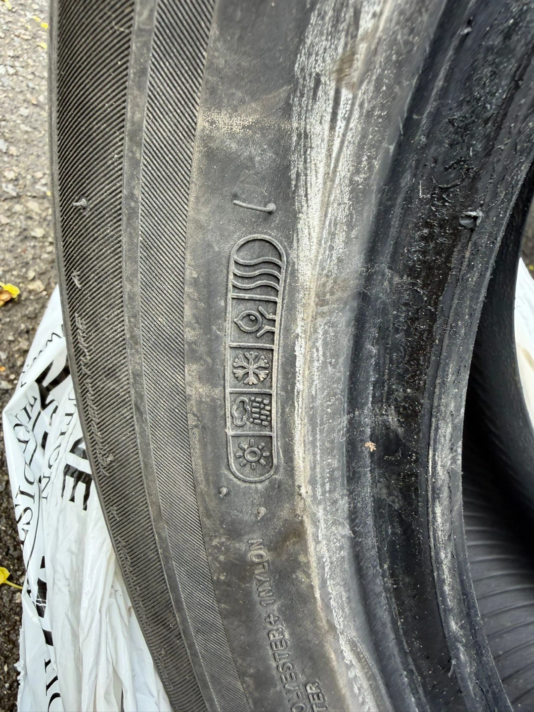 Hankook Kinergy GT 205/55R16 Tire - photo 4