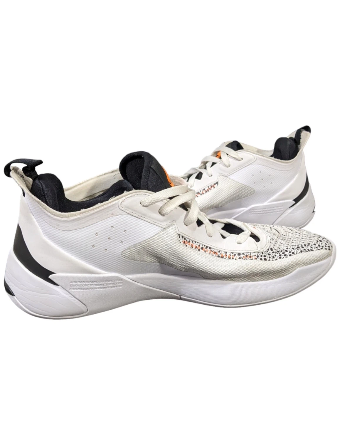 Jordan Basketball Shoes - White/Orange