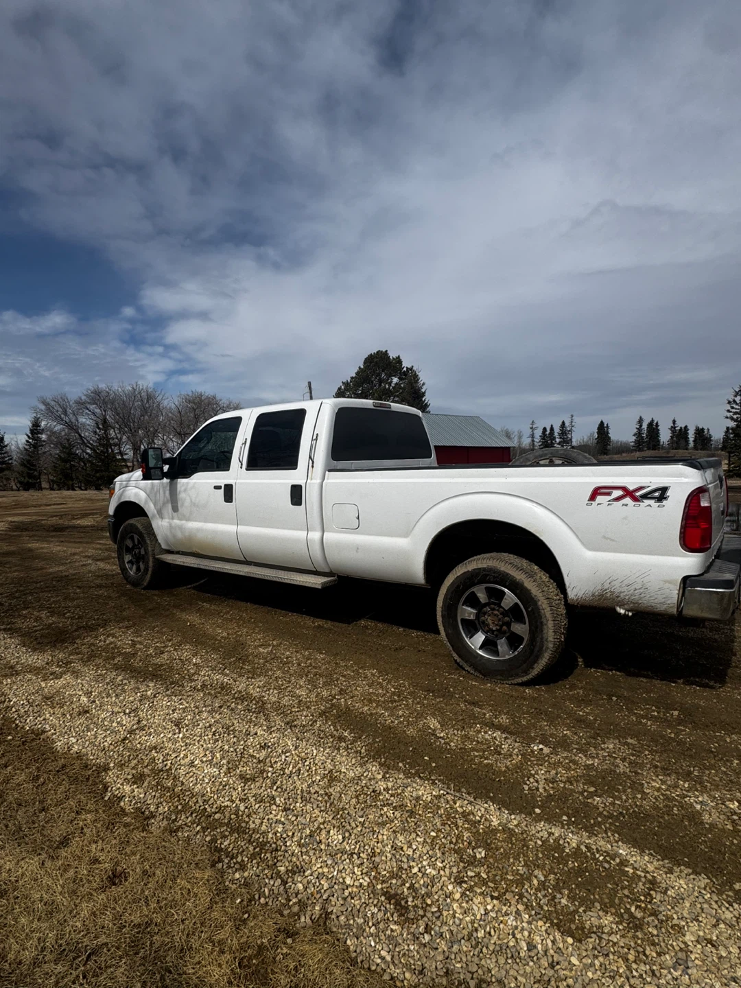 2015 Ford F-350 XLT | Crew Cab | 6.2L V8 Gas | 314,000 km - photo 4