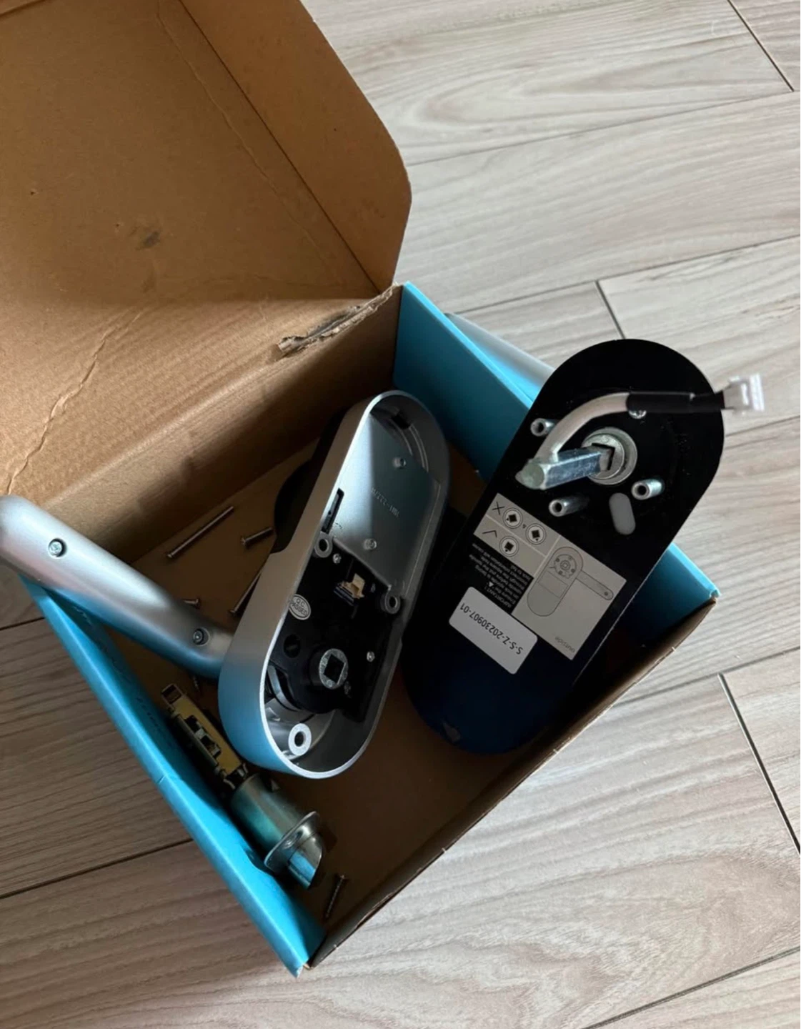 Smart door lock - photo 2