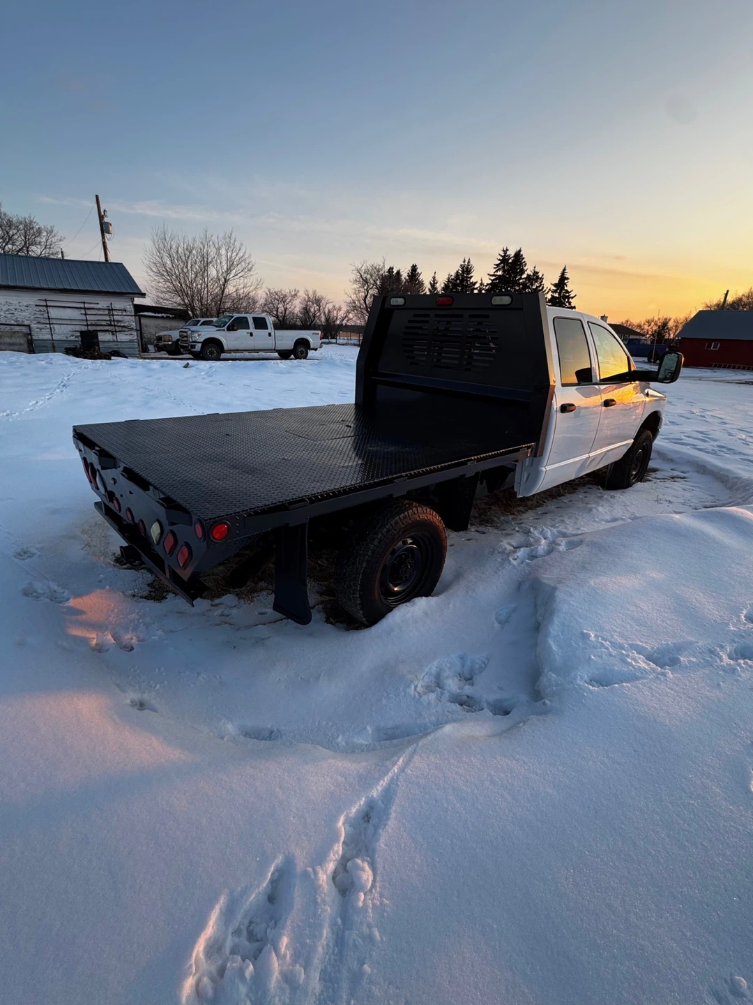 2008 Dodge | 4x4 | Flatbed | 189,000 km - photo 5
