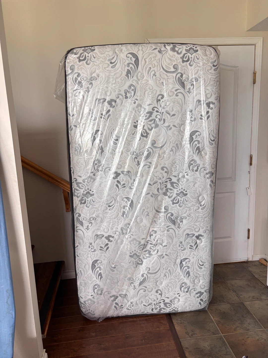 Twin Mattress with Box Frame and Baseboard - photo 3