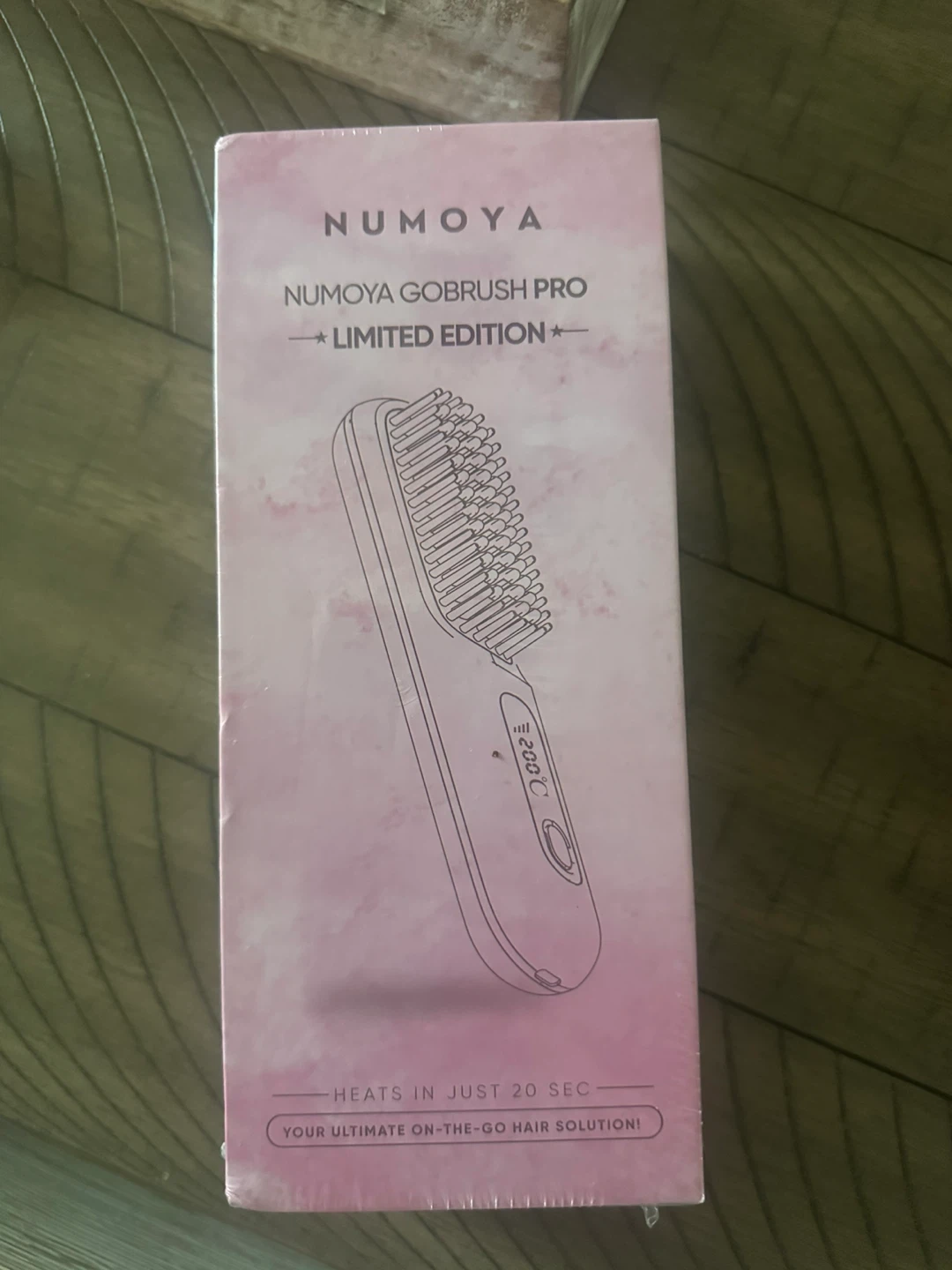 New Numoya GoBrush Pro Limited Edition Hair Straightening Brush