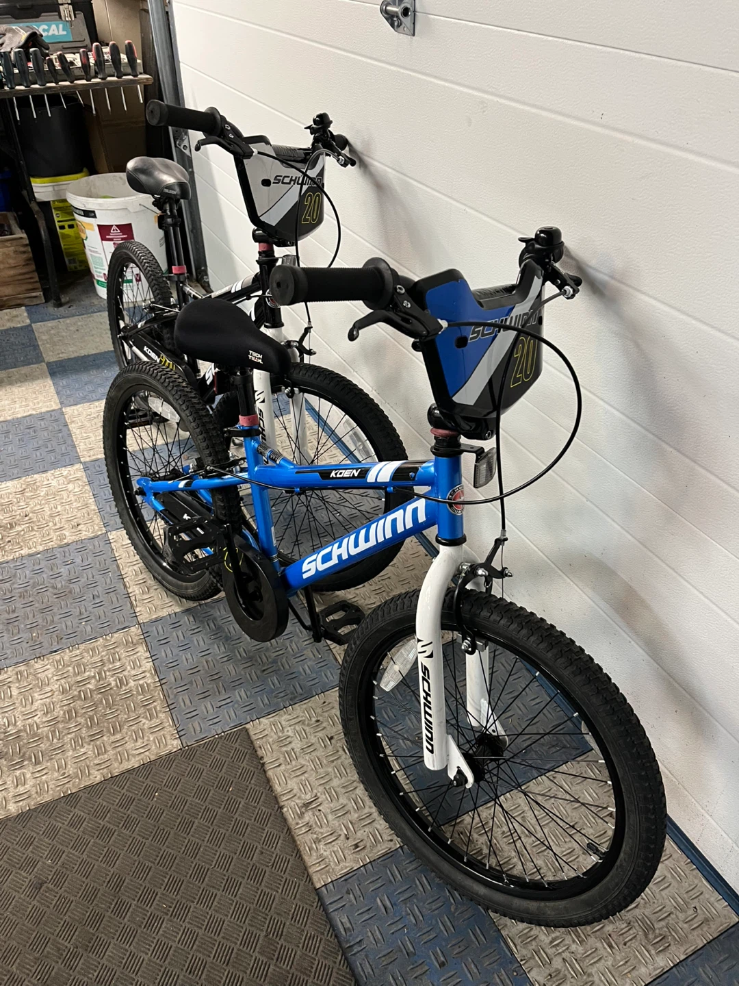 Schwinn Koen 20" BMX Bikes (Blue and Black) - photo 2