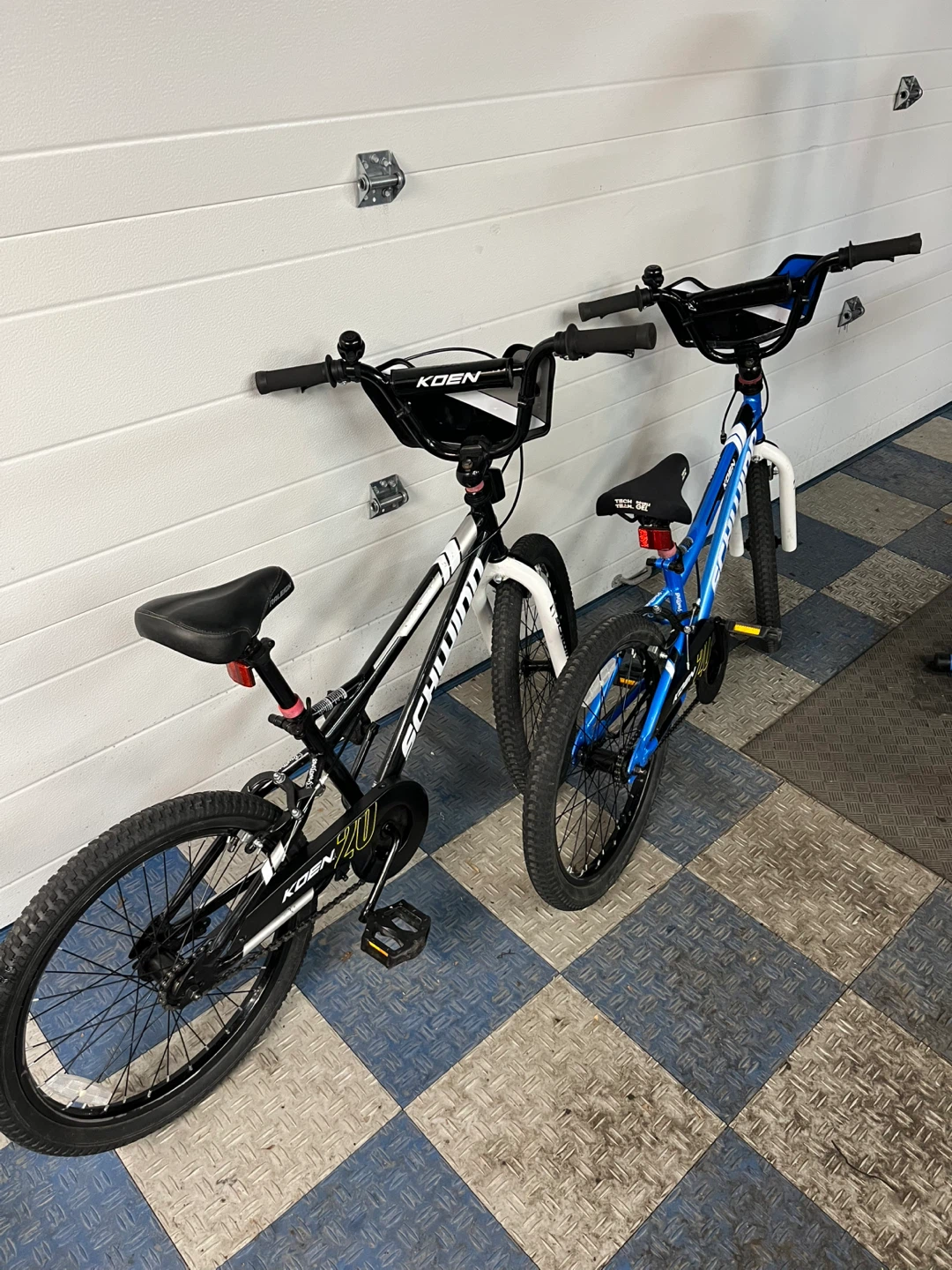 Schwinn Koen 20" BMX Bikes (Blue and Black) - photo 3