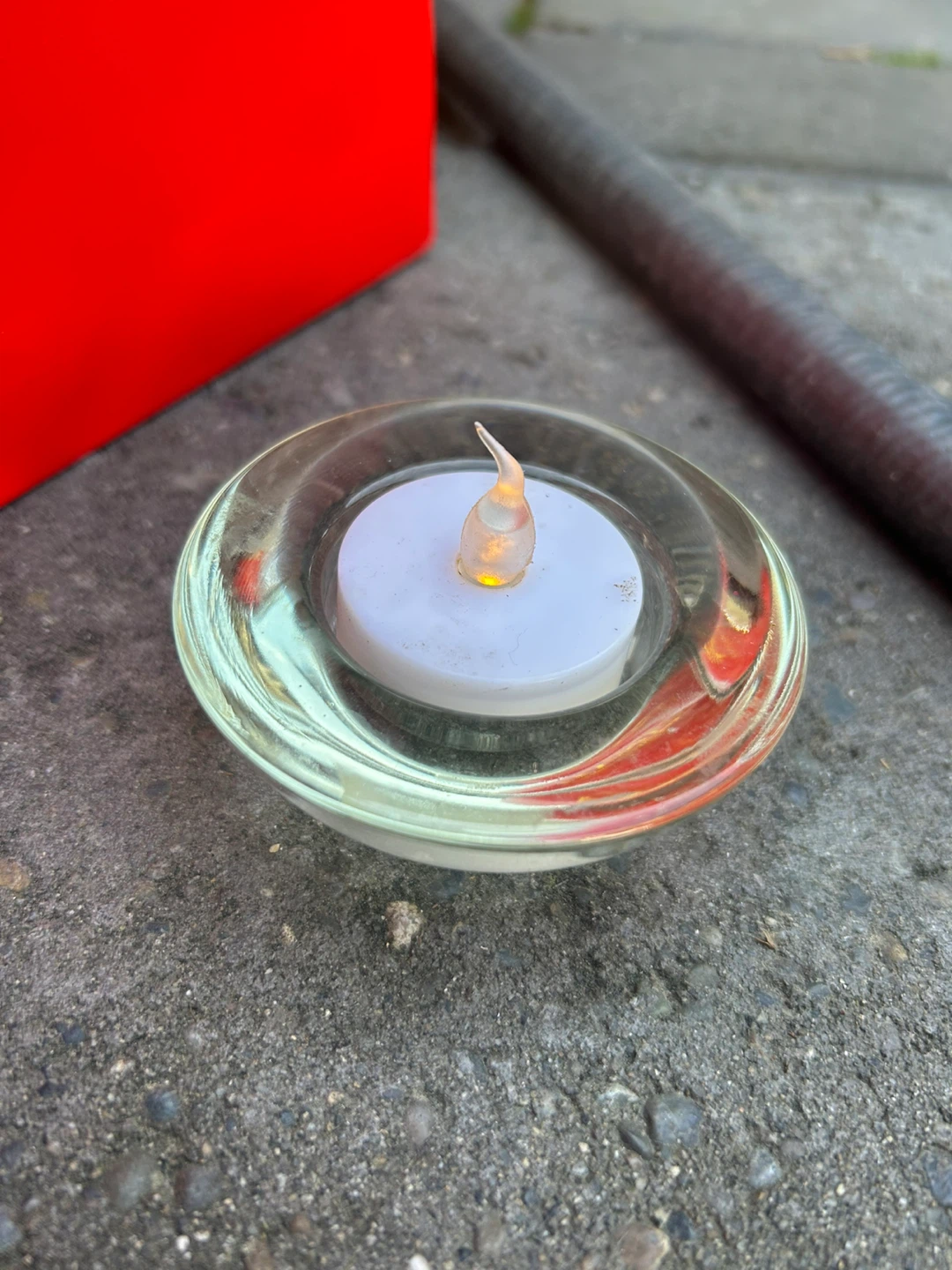 LED Tea Lights with Glass Holders - photo 2