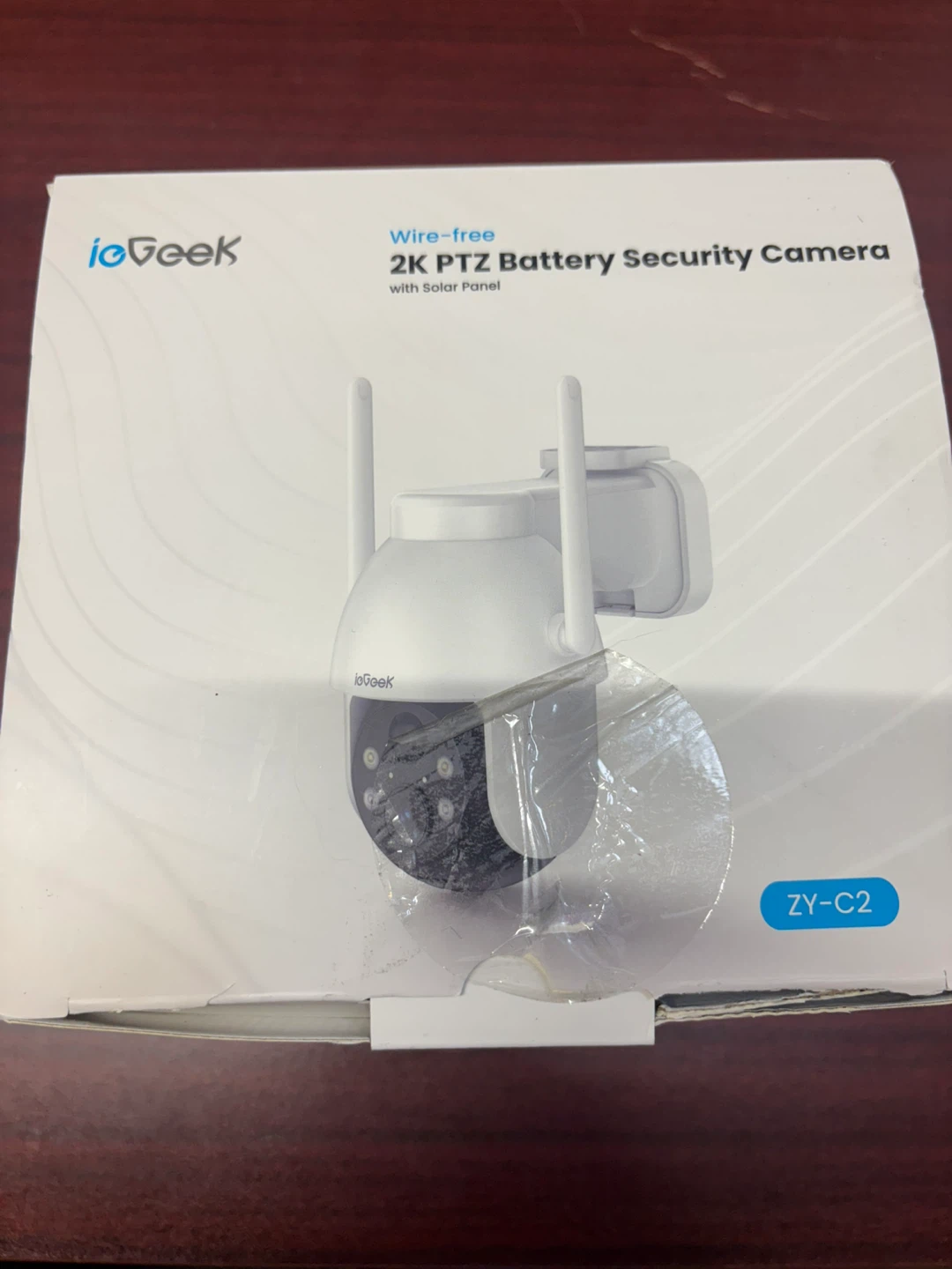 ioGeek 2K PTZ Battery Security Camera with Solar Panel